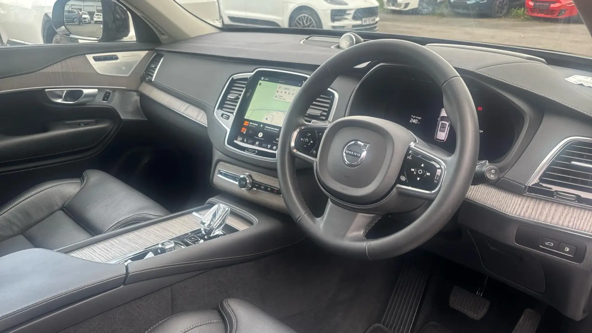 Volvo XC90 Plug-In Hybrid Image 4 Volvo XC90 Plug-In Hybrid Image 4