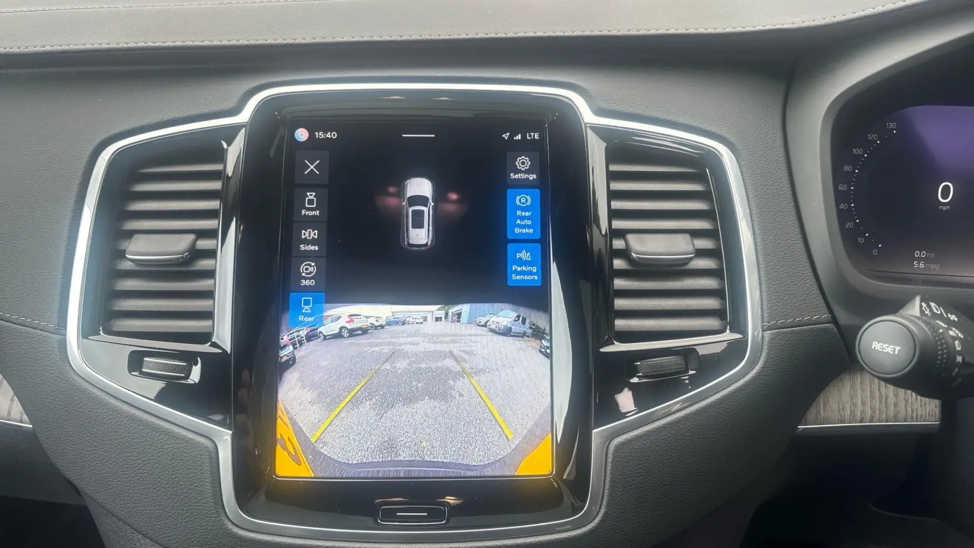 Volvo XC90 Plug-In Hybrid Image 17 Volvo XC90 Plug-In Hybrid Image 17