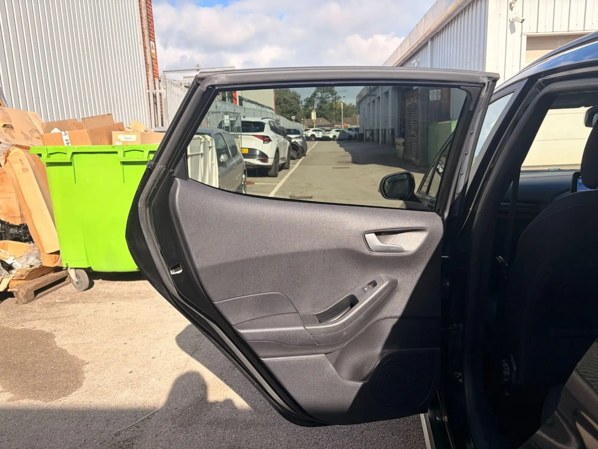 Ford Fiesta Image 25