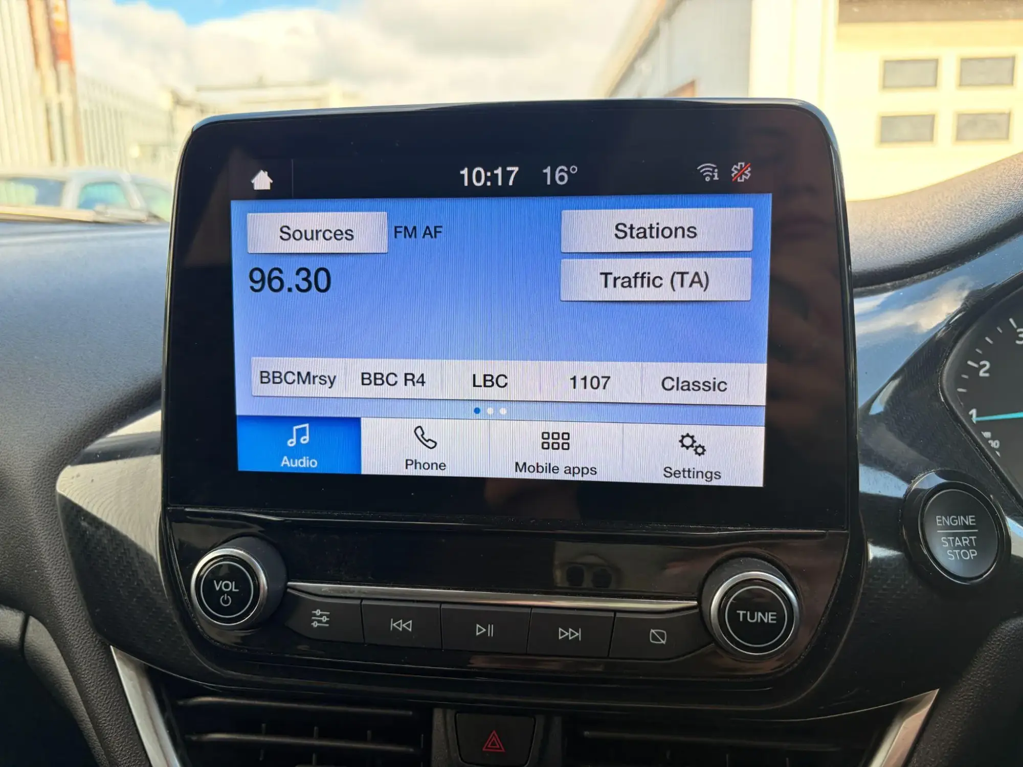 Ford Fiesta Image 32