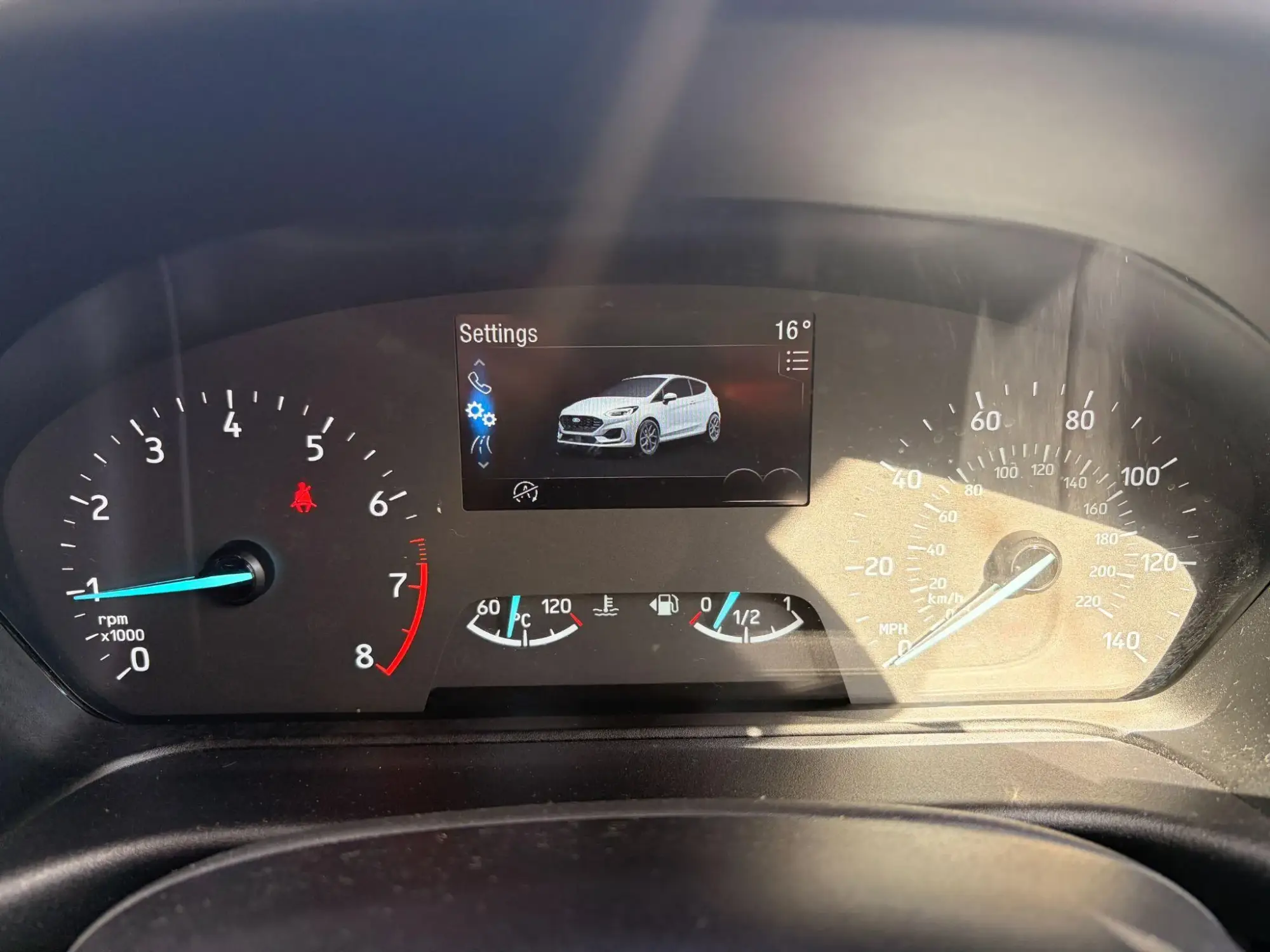 Ford Fiesta Image 38