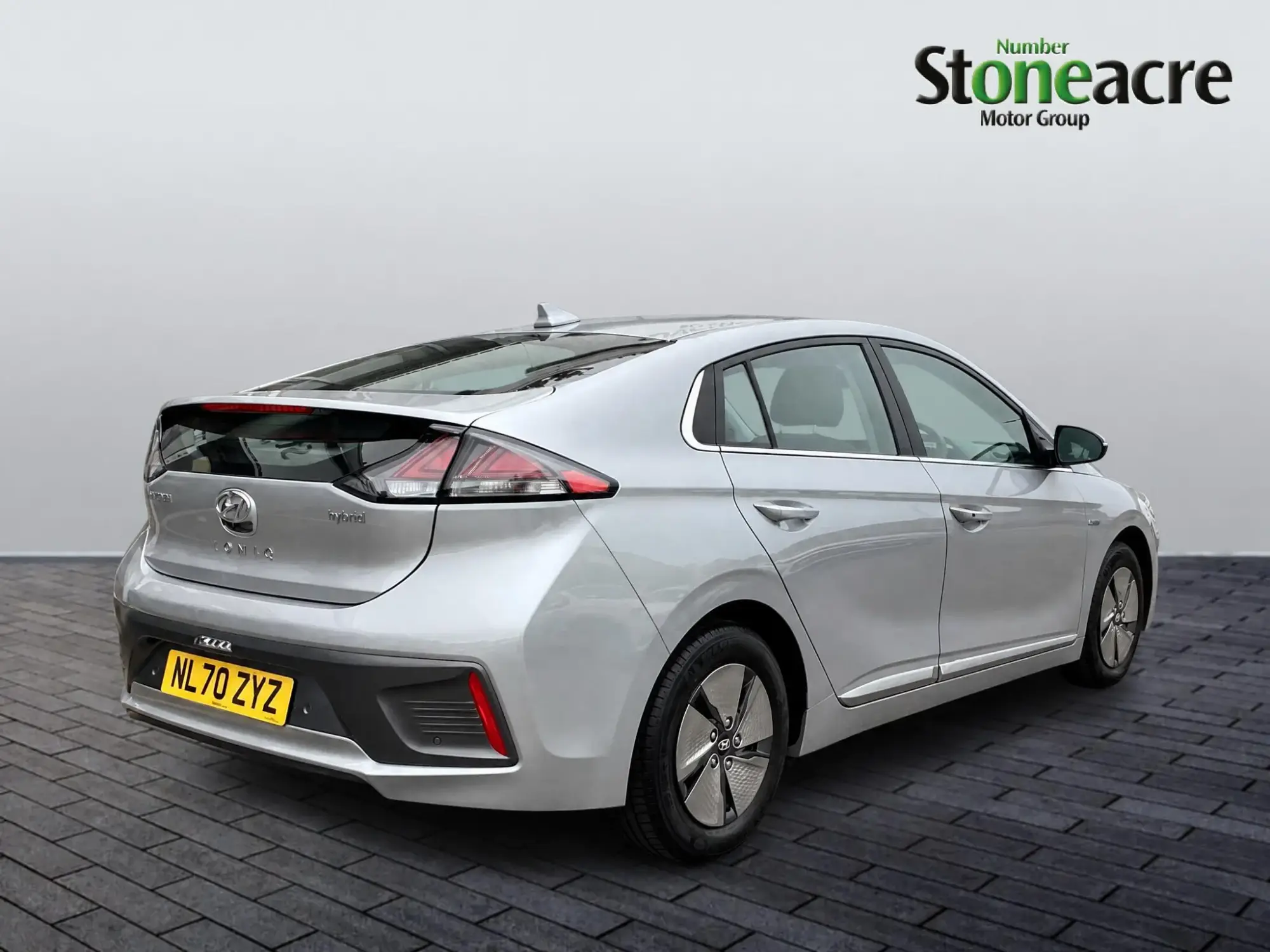 Hyundai IONIQ Hybrid 1.6 h-GDi Premium Hatchback 5dr Petrol Hybrid DCT Euro 6 (s/s) (141 ps) NL70ZYZ Image 3
