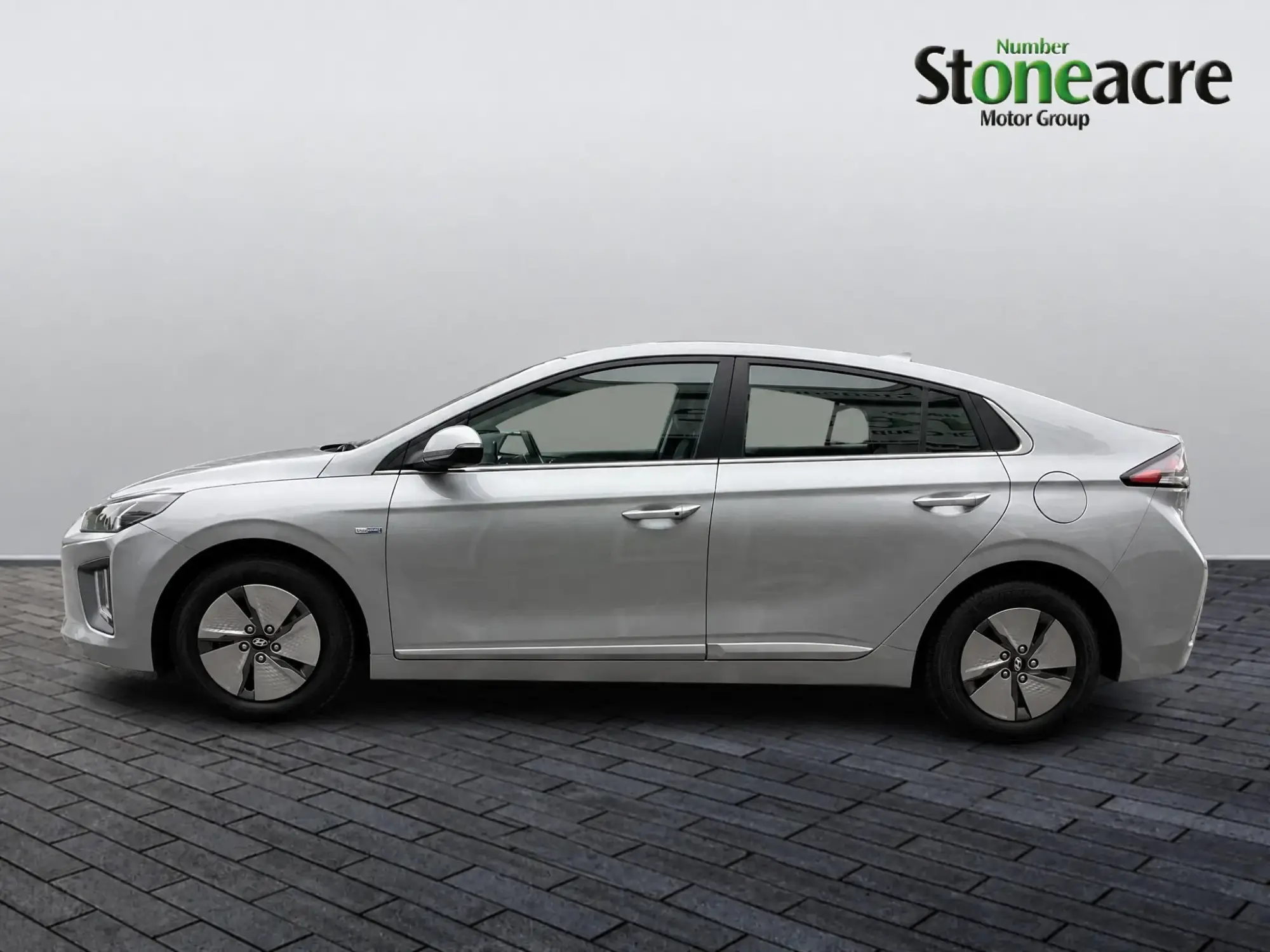 Hyundai IONIQ Hybrid Image 6 Hyundai IONIQ Hybrid Image 6