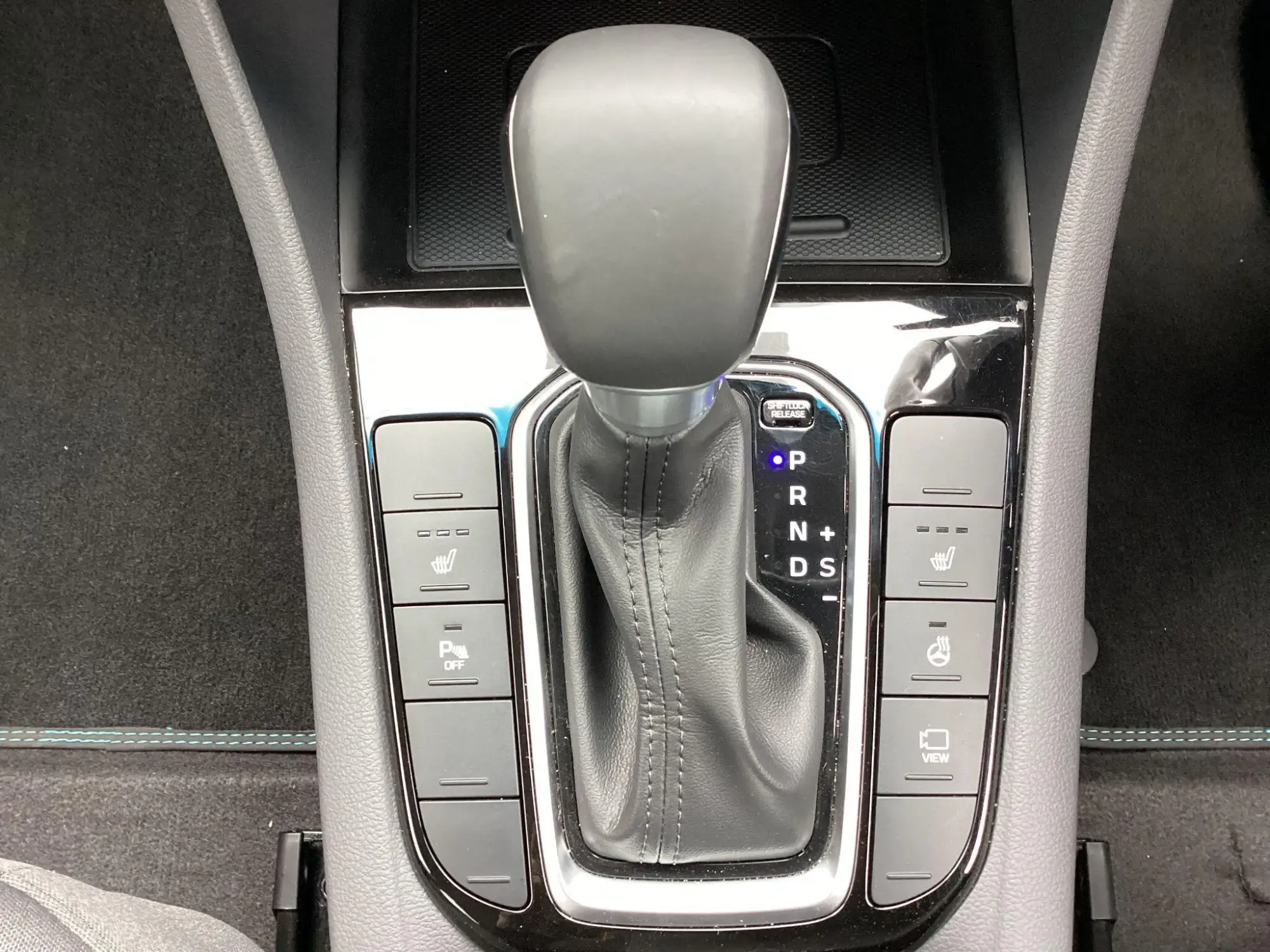 Hyundai IONIQ Hybrid Image 18 Hyundai IONIQ Hybrid Image 18