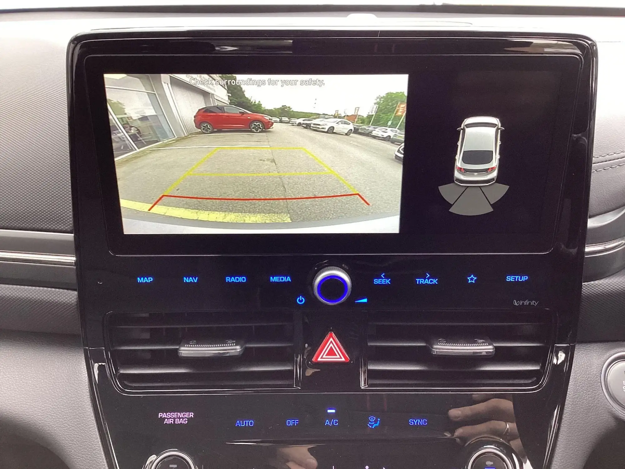 Hyundai IONIQ Hybrid Image 24 Hyundai IONIQ Hybrid Image 24