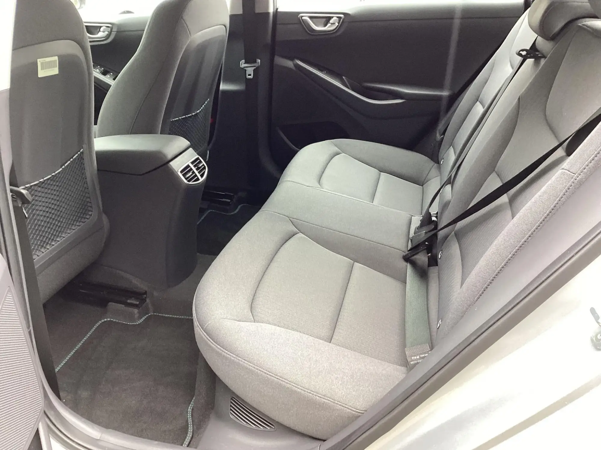 Hyundai IONIQ Hybrid Image 35 Hyundai IONIQ Hybrid Image 35