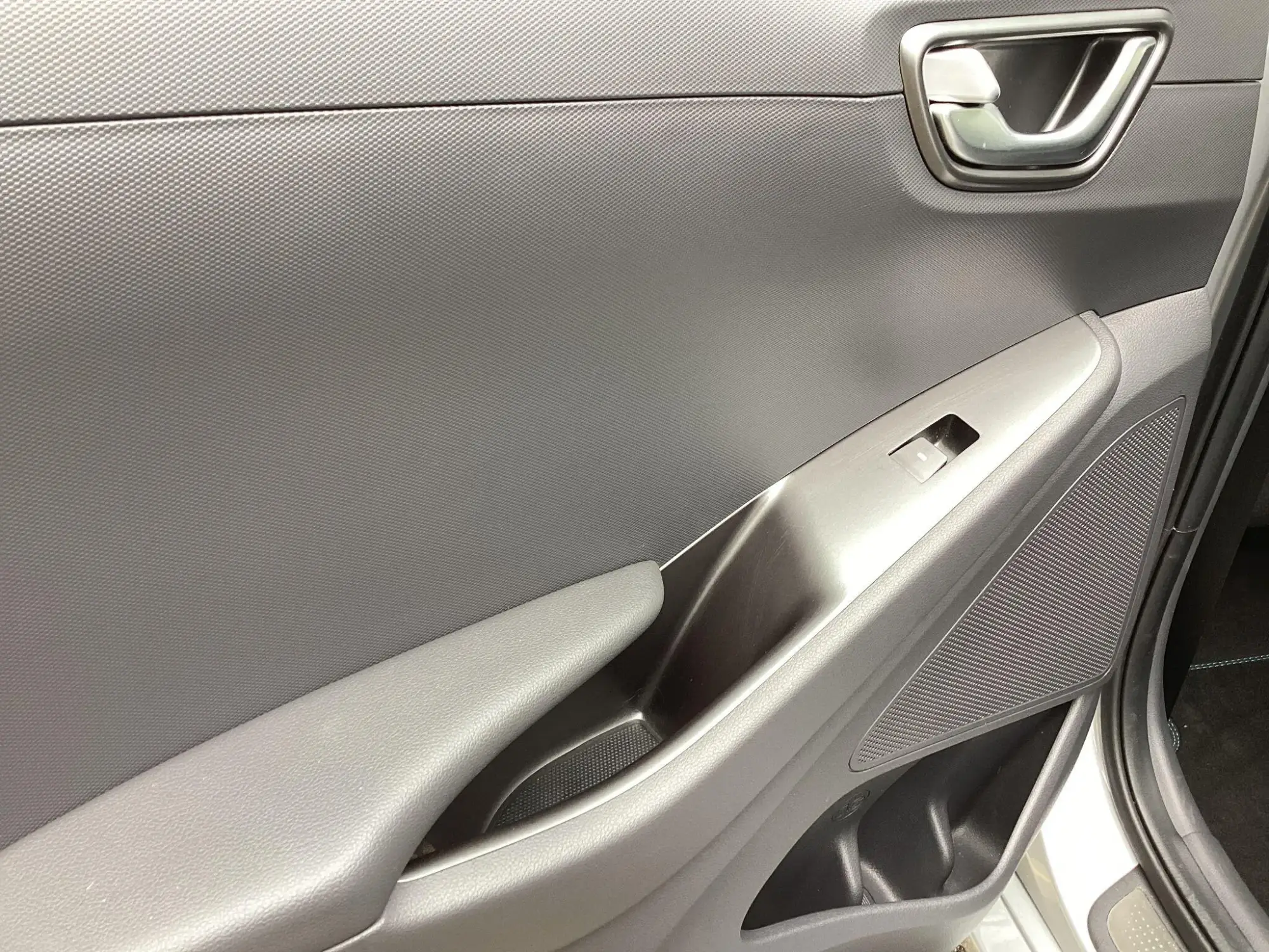 Hyundai IONIQ Hybrid Image 36 Hyundai IONIQ Hybrid Image 36