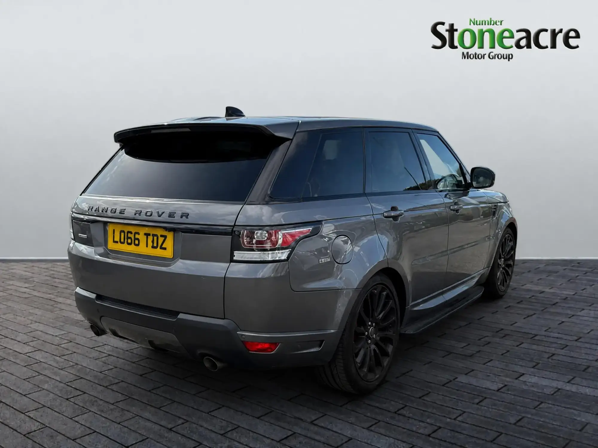 Land Rover Range Rover Sport Image 8