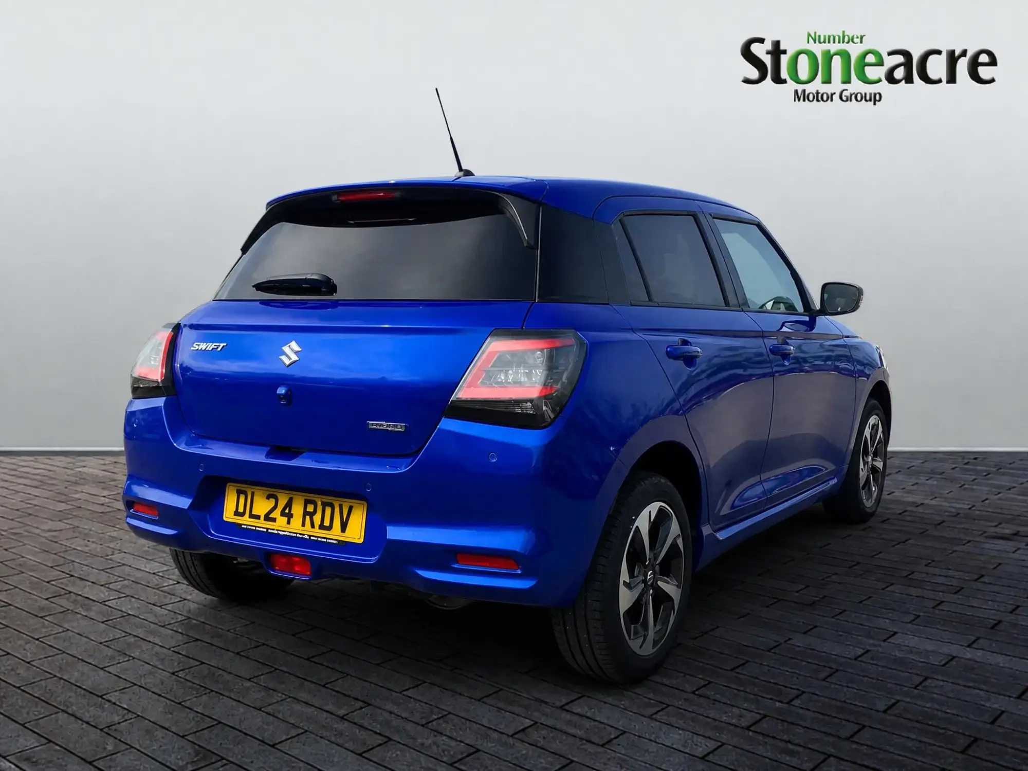 Suzuki Swift Image 4 Suzuki Swift Image 4