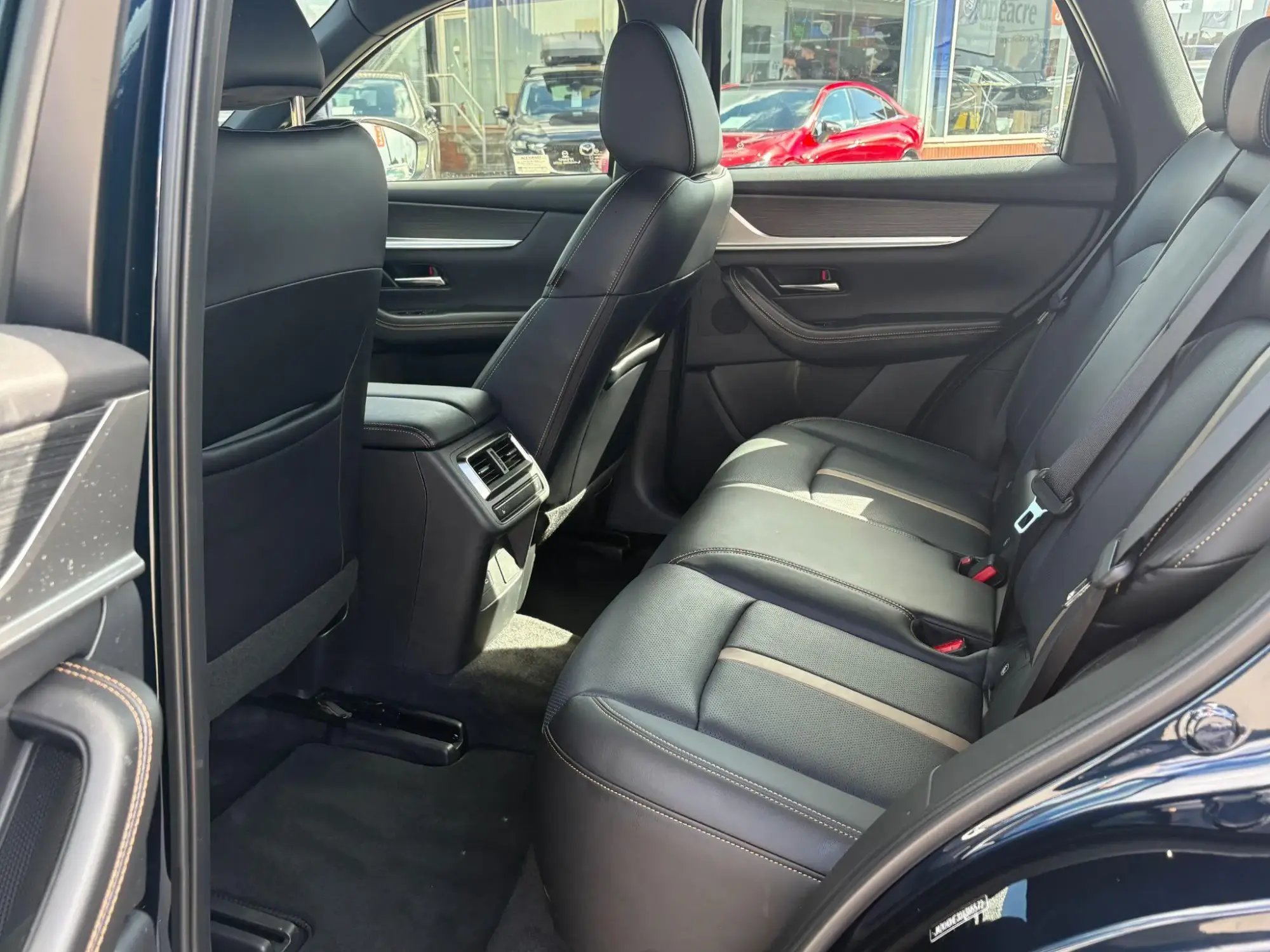 Mazda CX-60 Image 12