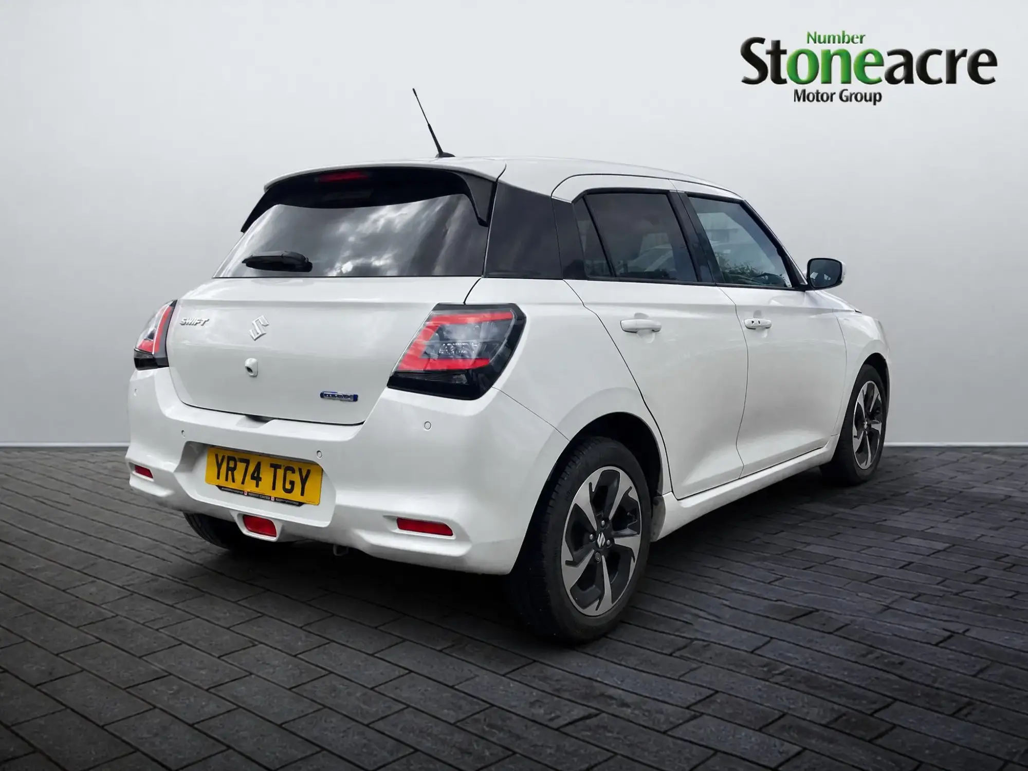 Suzuki Swift Image 4 Suzuki Swift Image 4