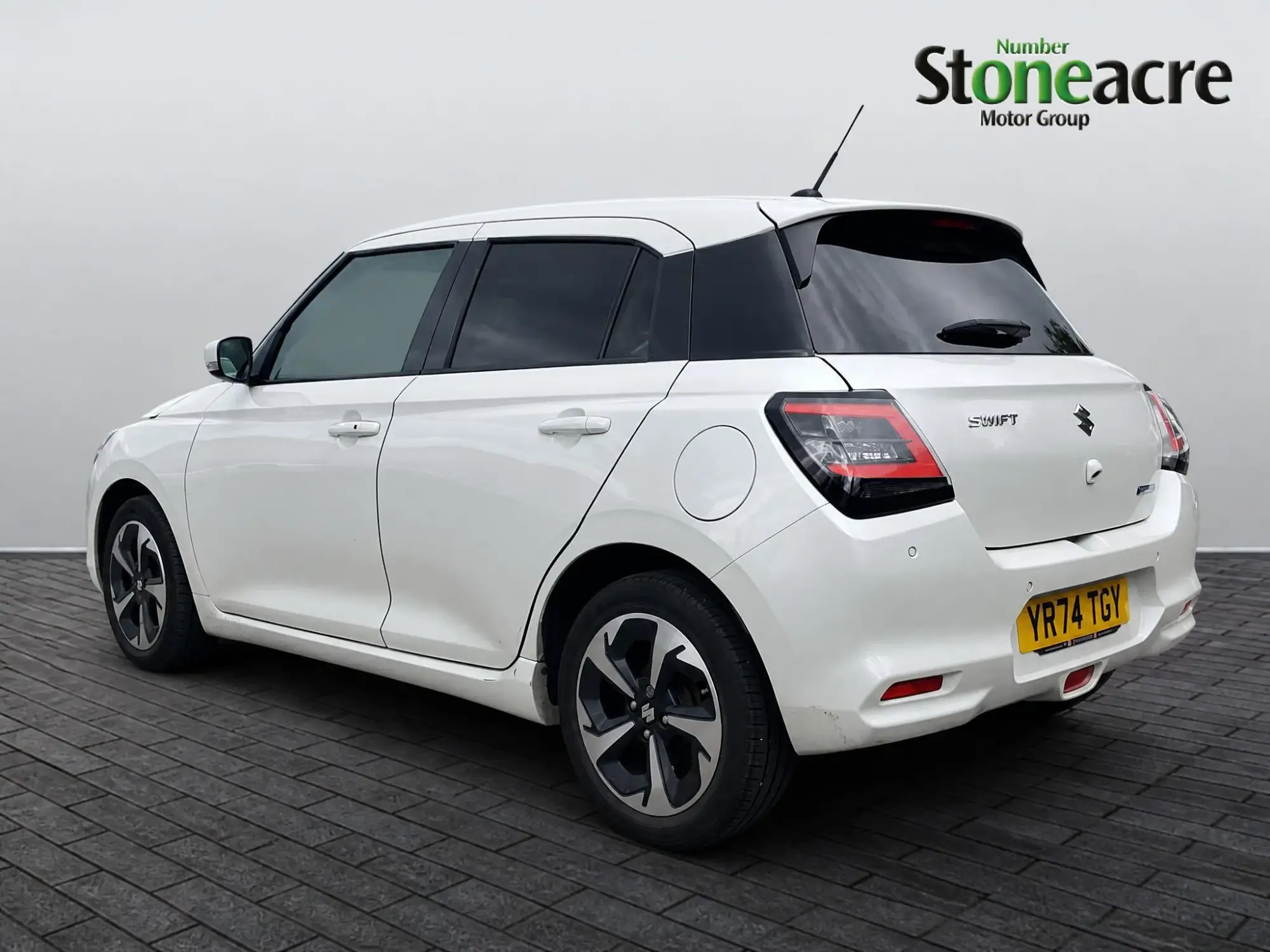 Suzuki Swift Image 8 Suzuki Swift Image 8