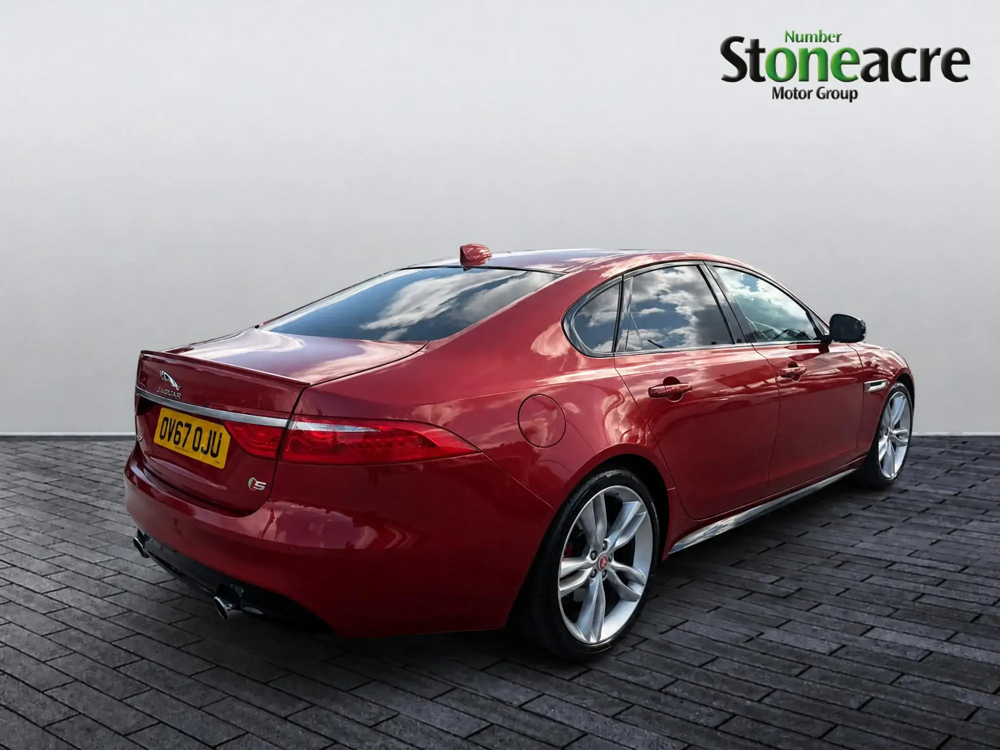 Jaguar XF 3.0d V6 S 4dr Auto OV67OJU Image 3 Jaguar XF 3.0d V6 S 4dr Auto OV67OJU Image 3