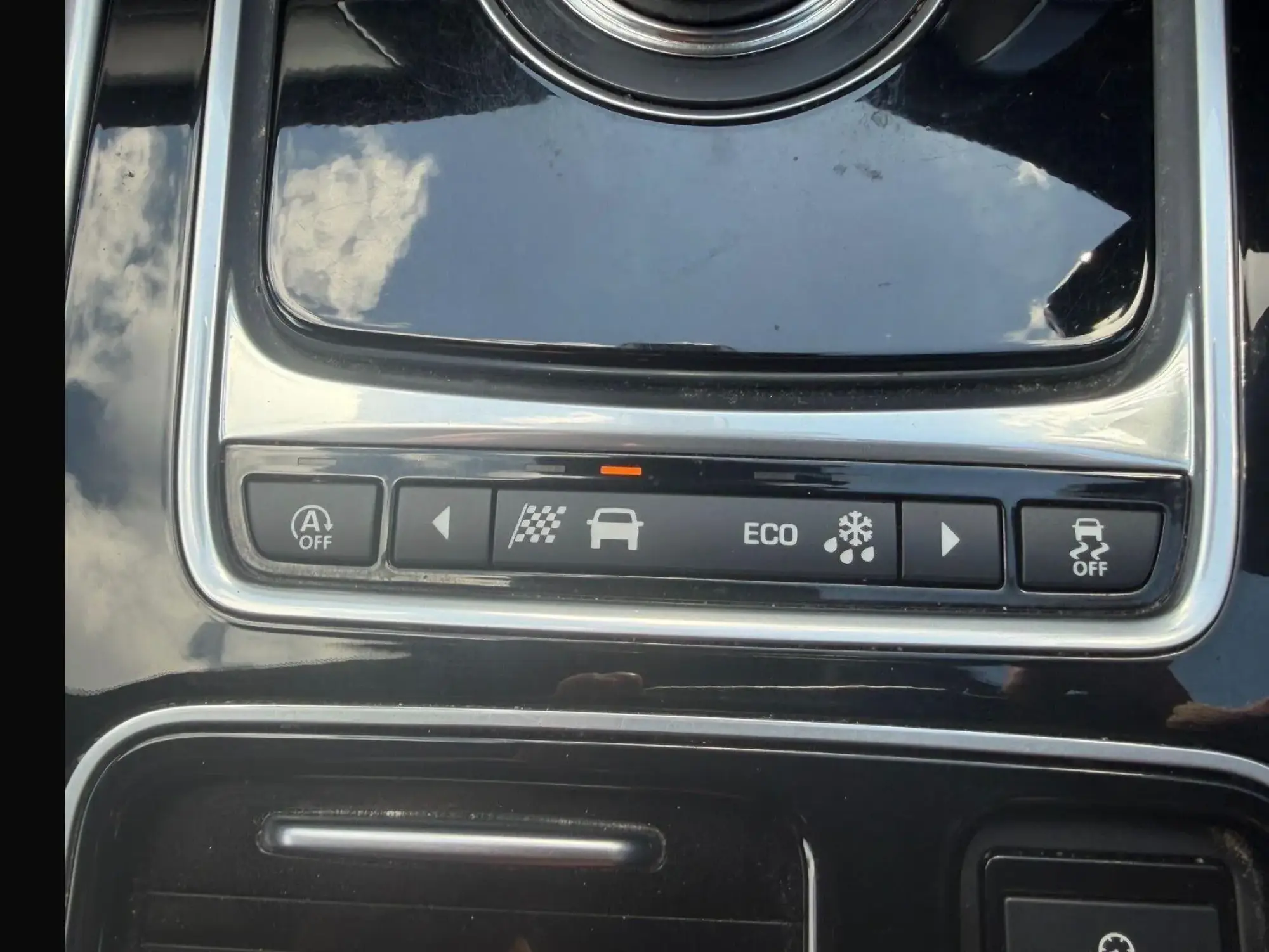 Jaguar XF Image 28 Jaguar XF Image 28