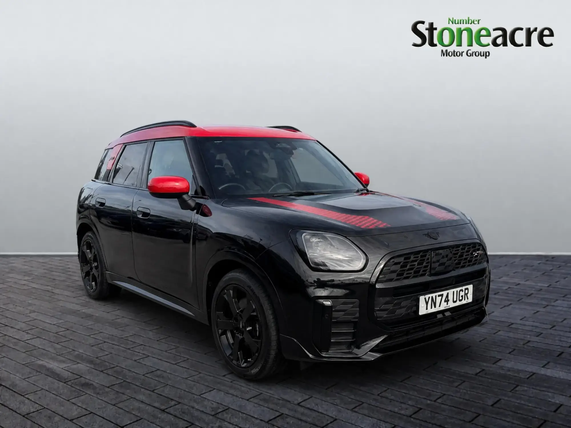 MINI Countryman 1.5C MHEV Sport DCT Euro 6 (s/s) 5dr YN74UGR Image 1 MINI Countryman 1.5C MHEV Sport DCT Euro 6 (s/s) 5dr YN74UGR Image 1