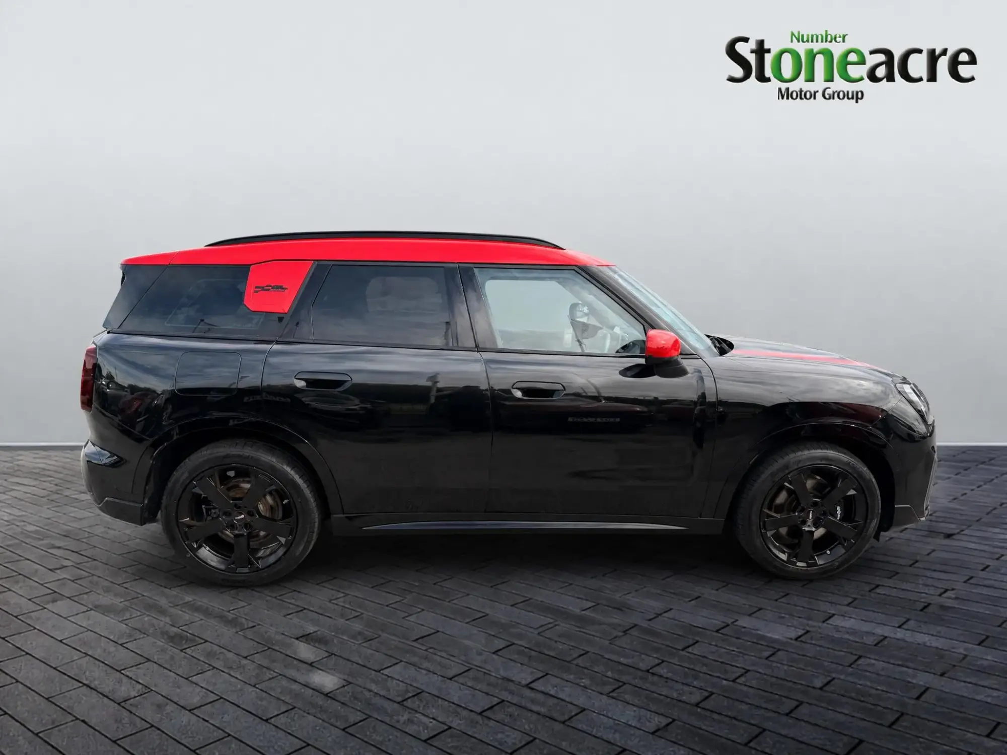 MINI Countryman 1.5C MHEV Sport DCT Euro 6 (s/s) 5dr YN74UGR Image 2 MINI Countryman 1.5C MHEV Sport DCT Euro 6 (s/s) 5dr YN74UGR Image 2