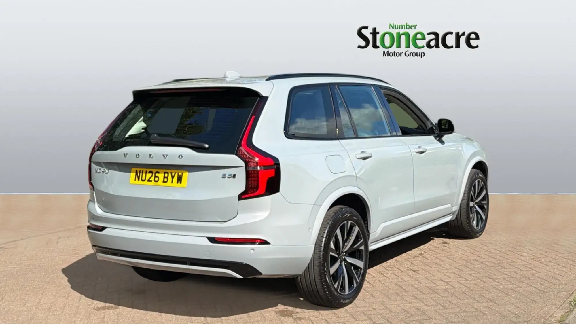 Volvo XC90 2.0 B5 MHEV Plus Auto 4WD Euro 6 (s/s) 5dr NU26BYW Image 2