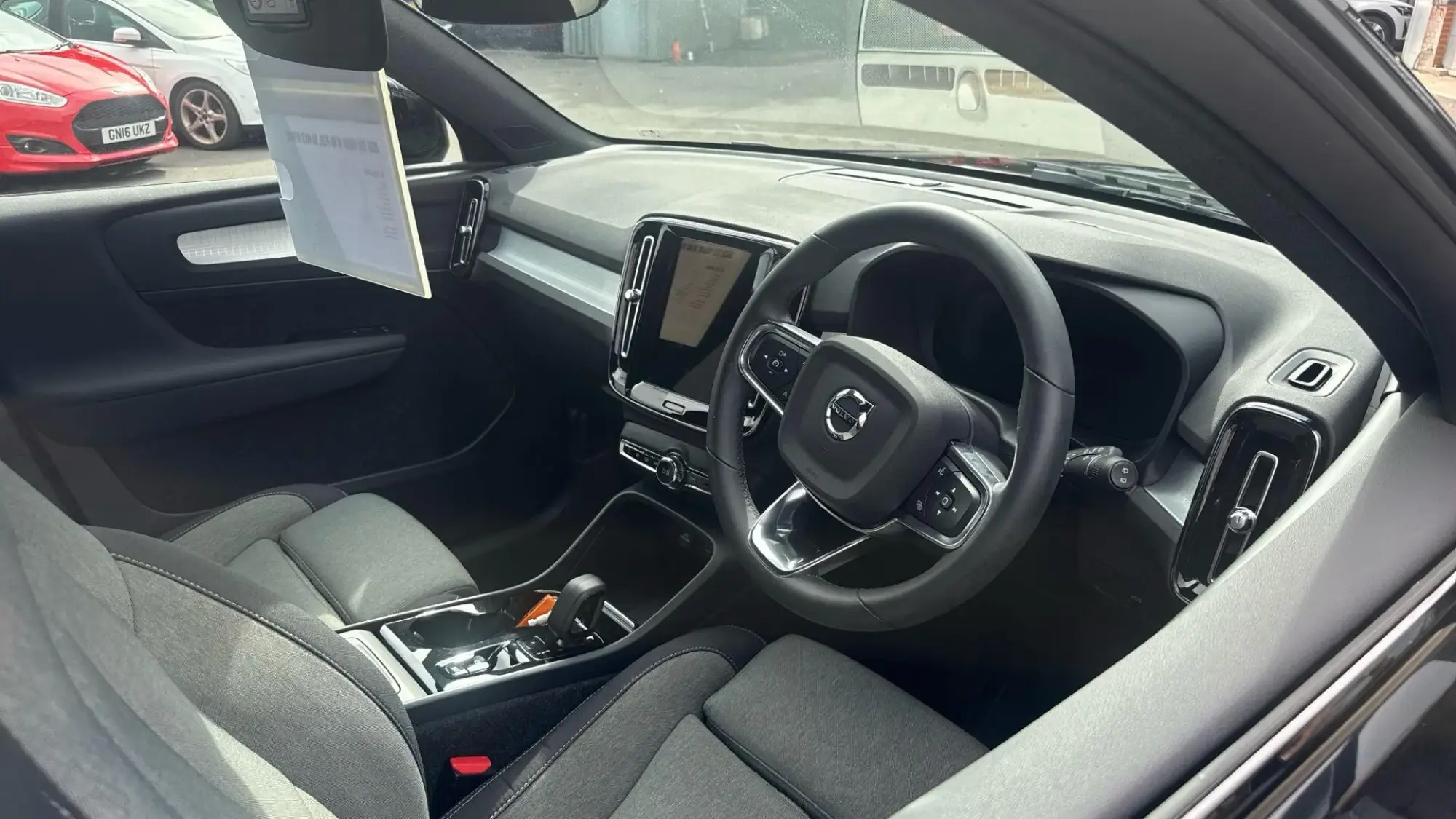 Volvo XC40 Image 18