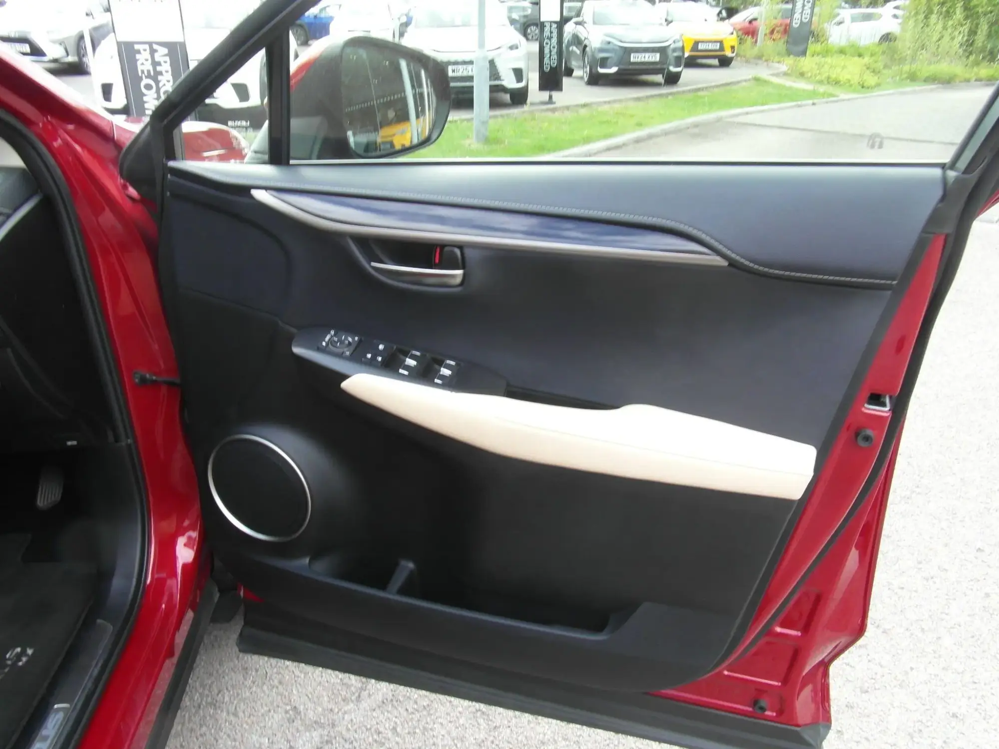 Lexus NX Self-Charging Hybrid Image 24