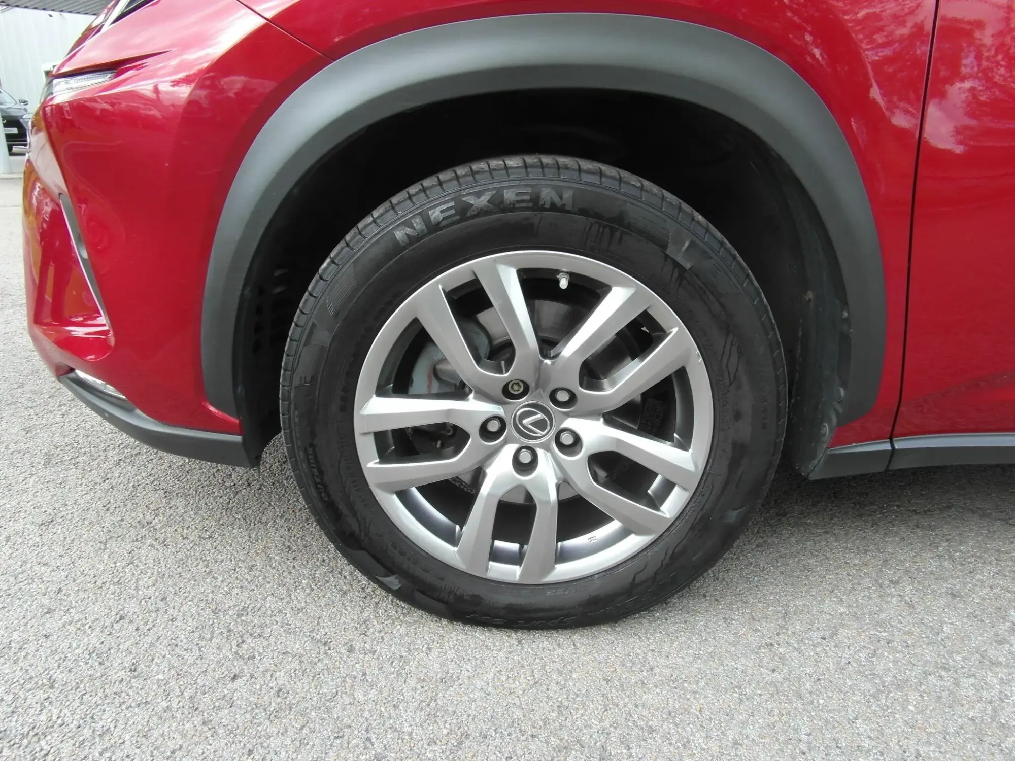 Lexus NX Self-Charging Hybrid Image 25
