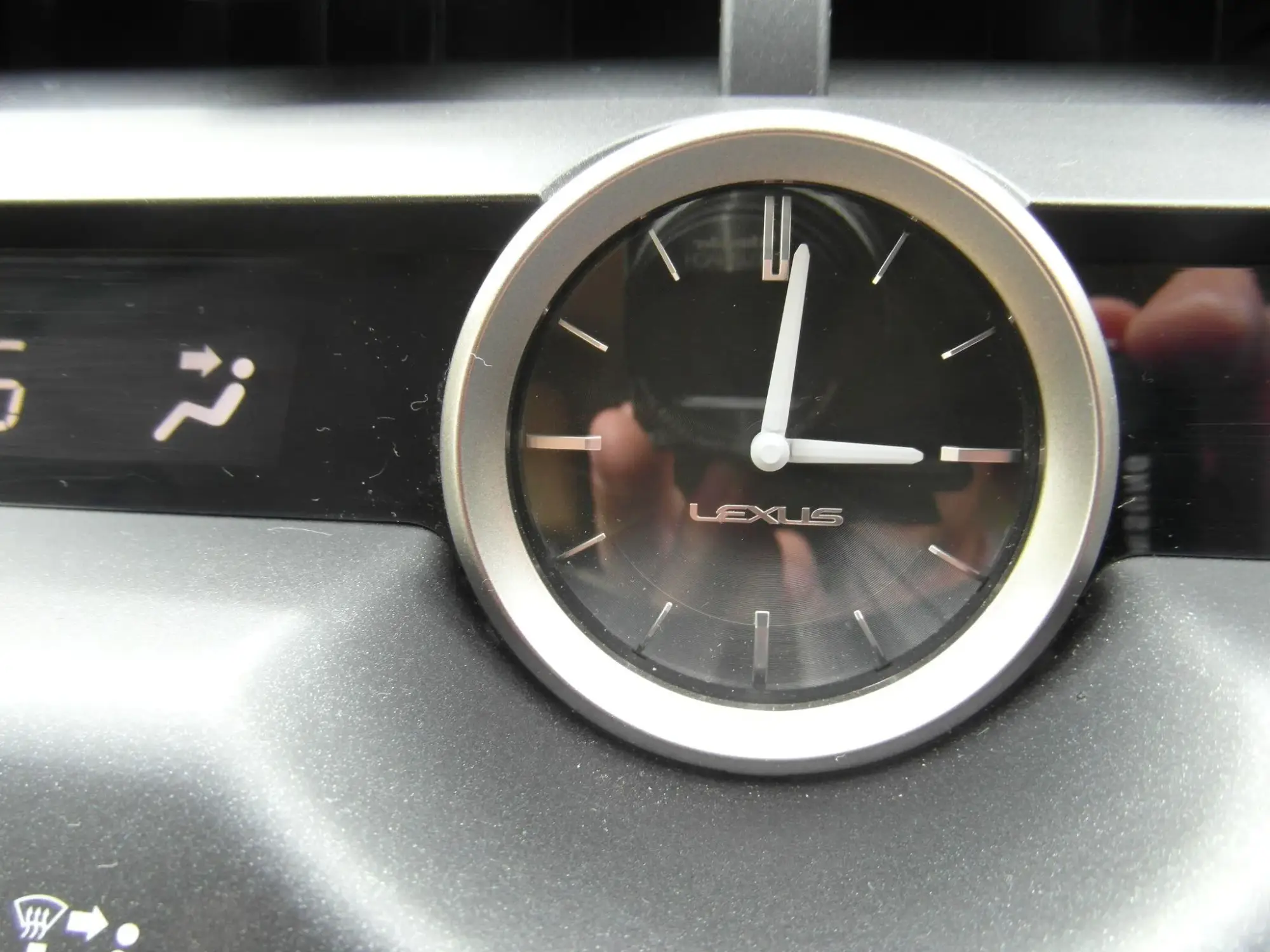 Lexus NX Self-Charging Hybrid Image 31