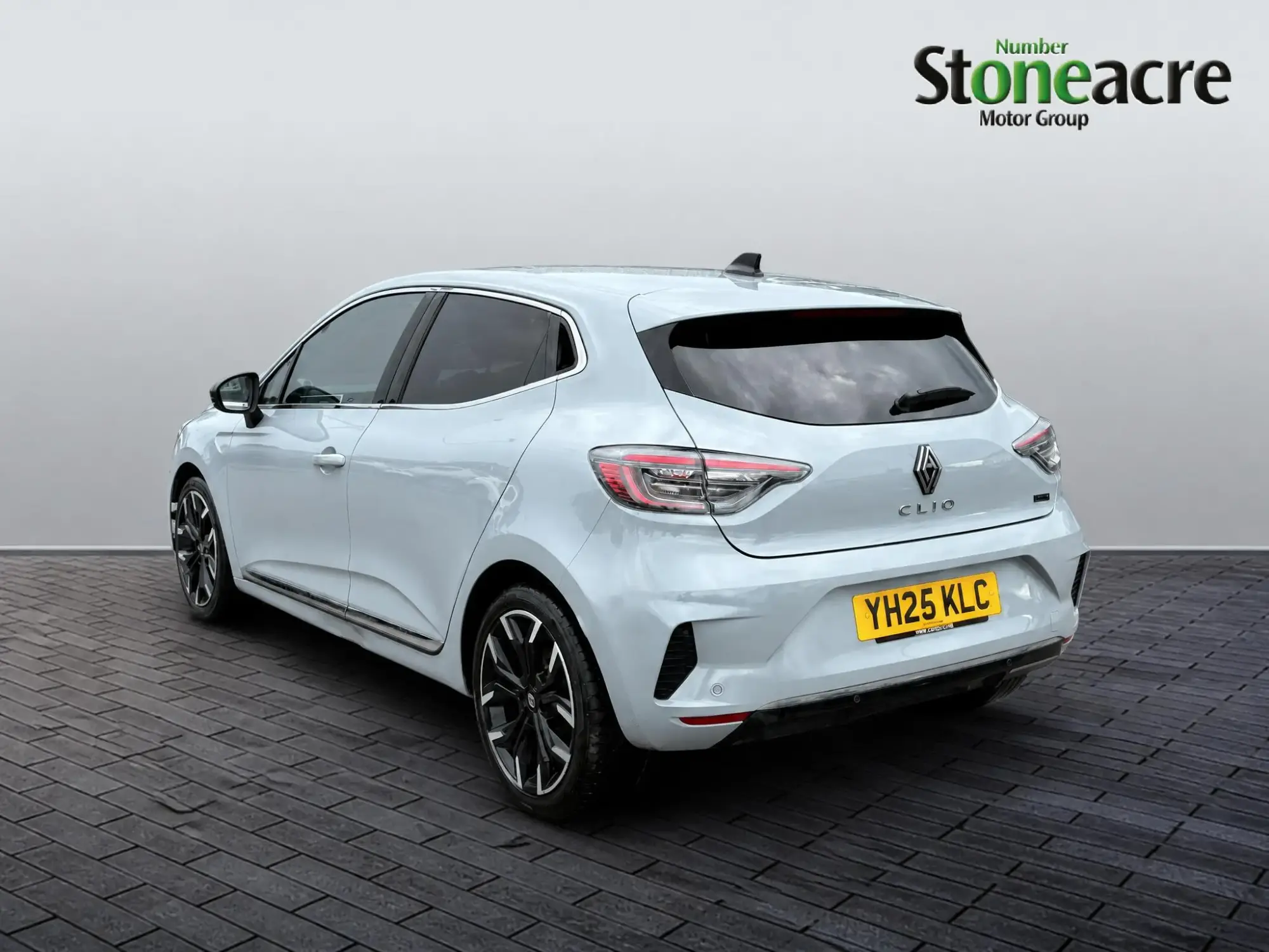 Renault Clio E-Tech Image 4 Renault Clio E-Tech Image 4