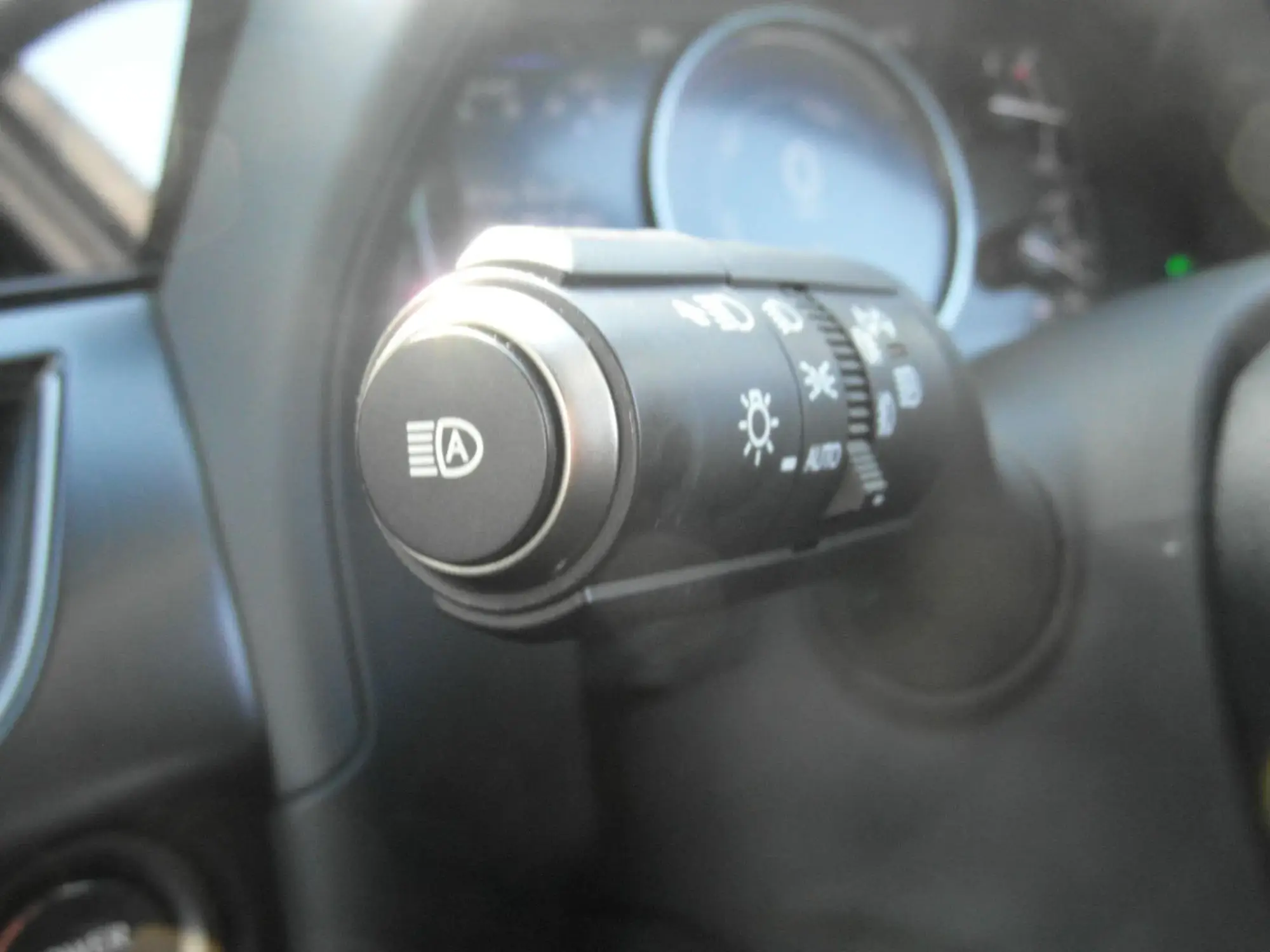 Lexus UX Self-Charging Hybrid Image 19 Lexus UX Self-Charging Hybrid Image 19