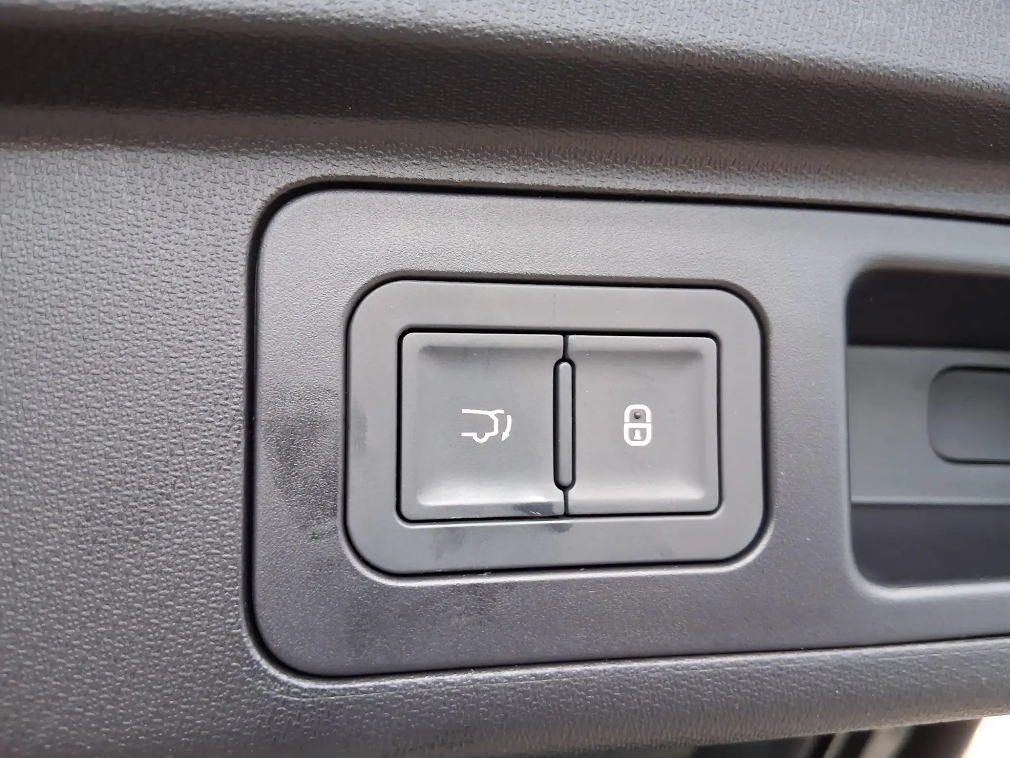BYD ATTO 3 EVO Image 12