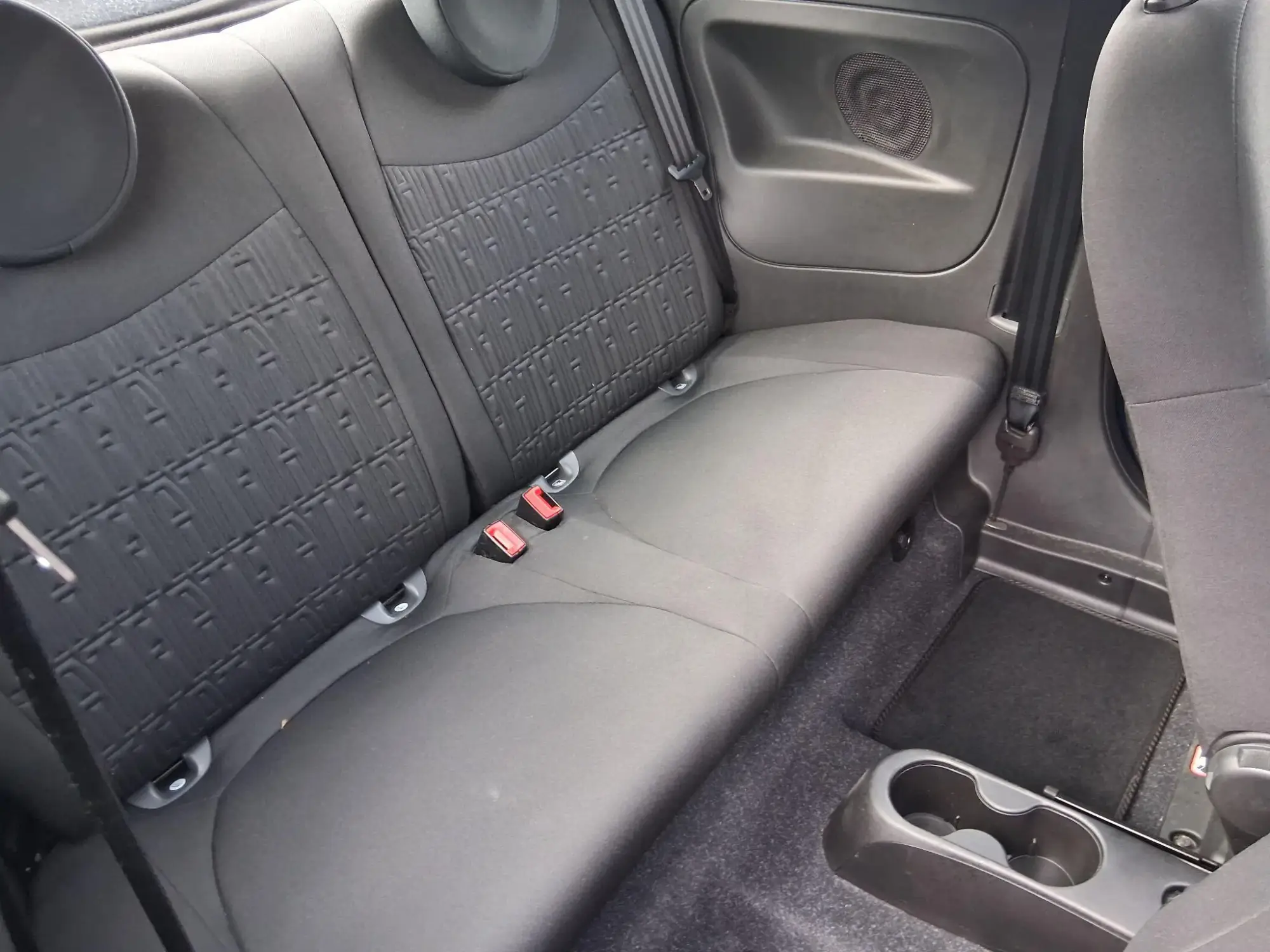 Fiat 500 Hybrid Image 11