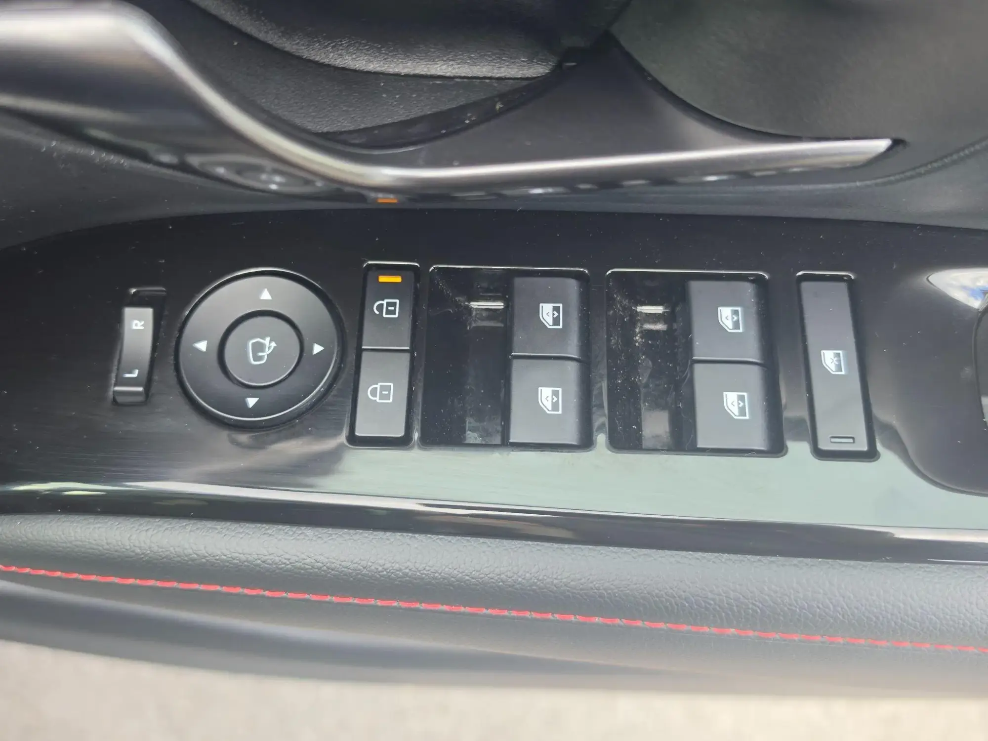 Hyundai TUCSON Image 10 Hyundai TUCSON Image 10