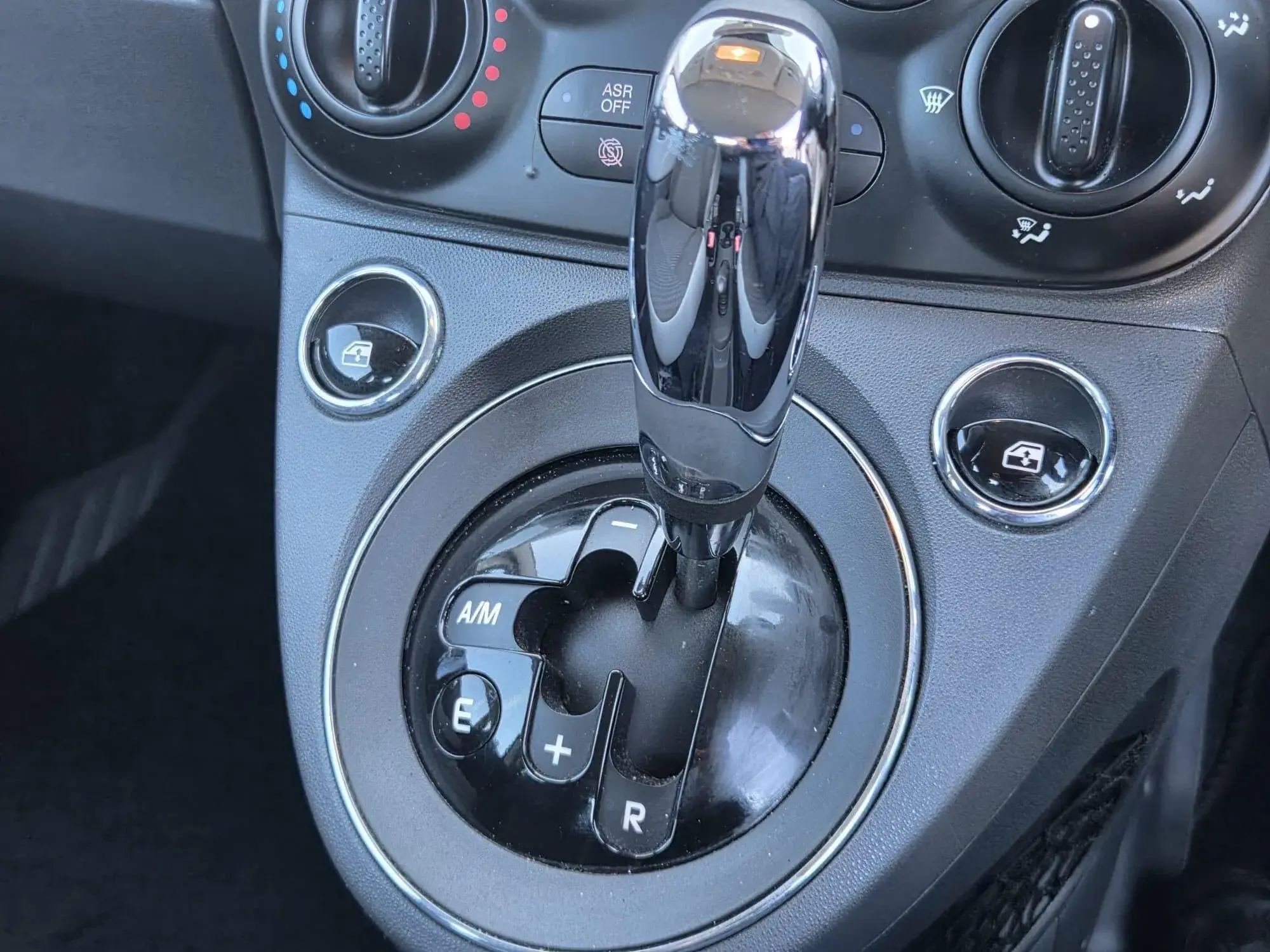 Fiat 500c Image 9