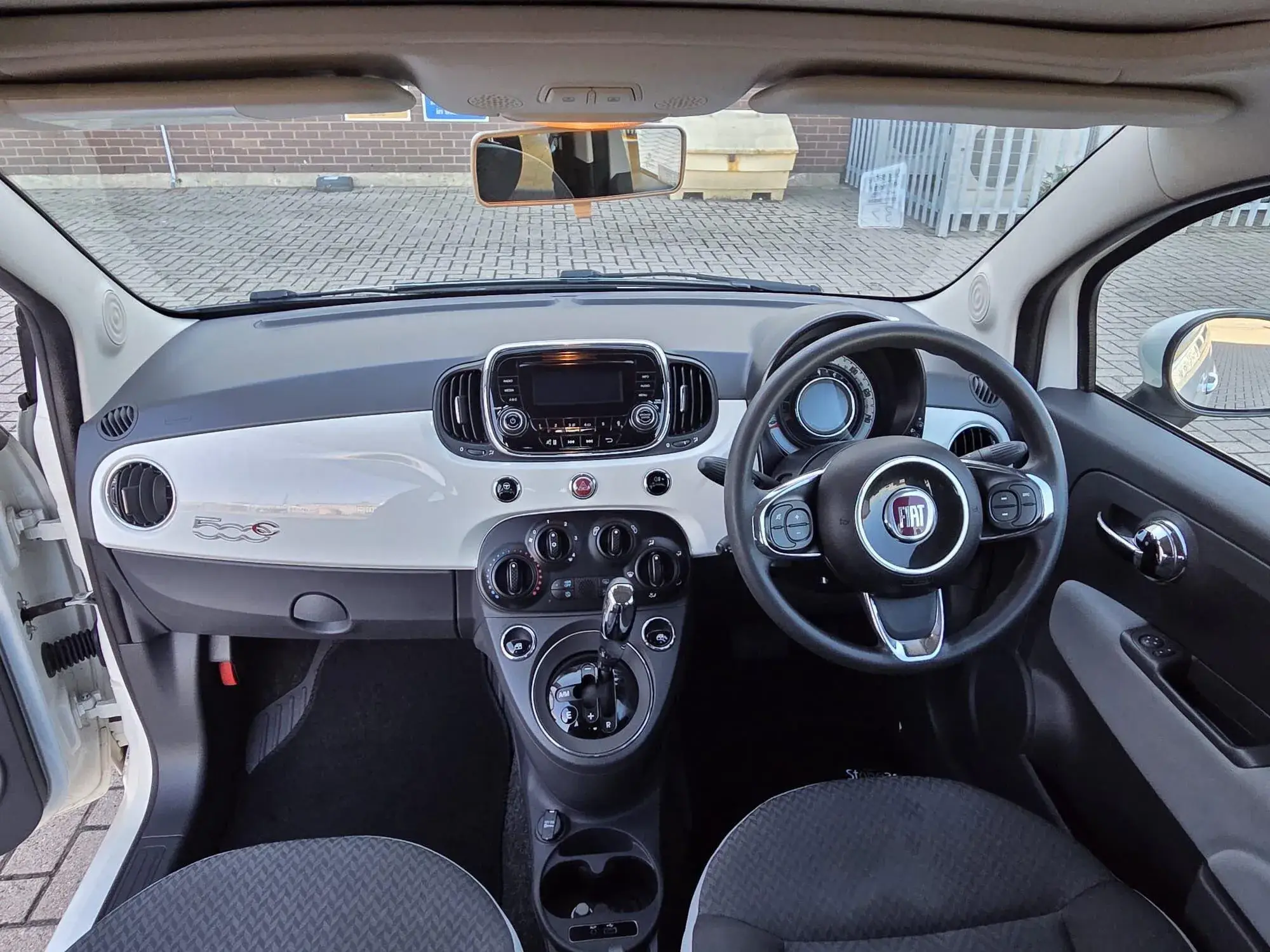Fiat 500c Image 12