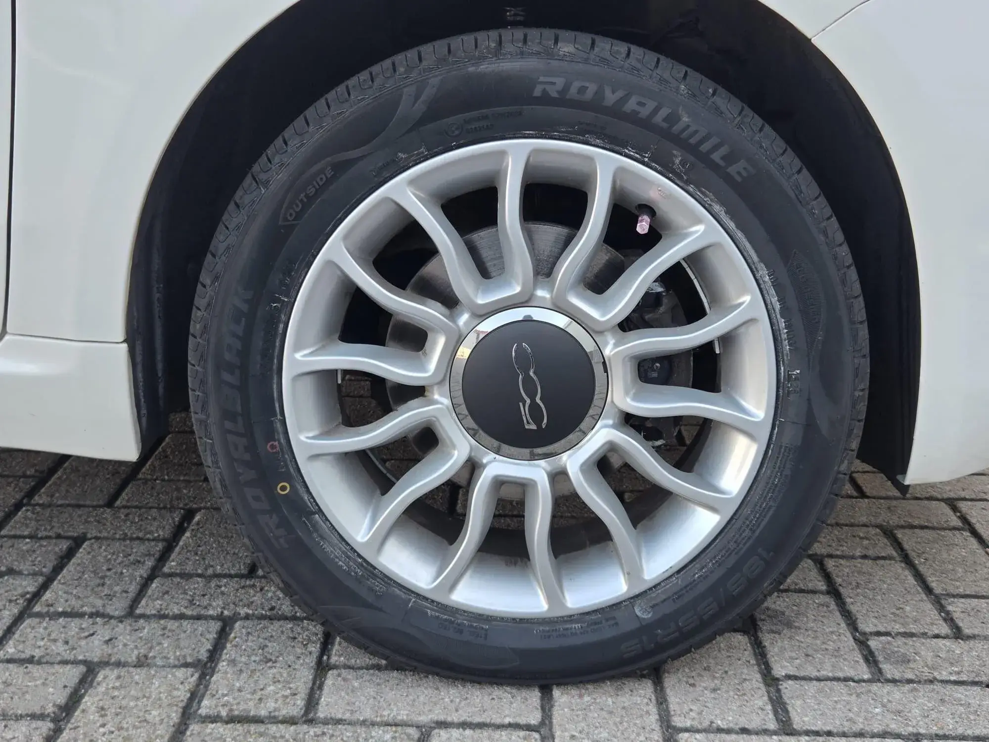 Fiat 500c Image 23