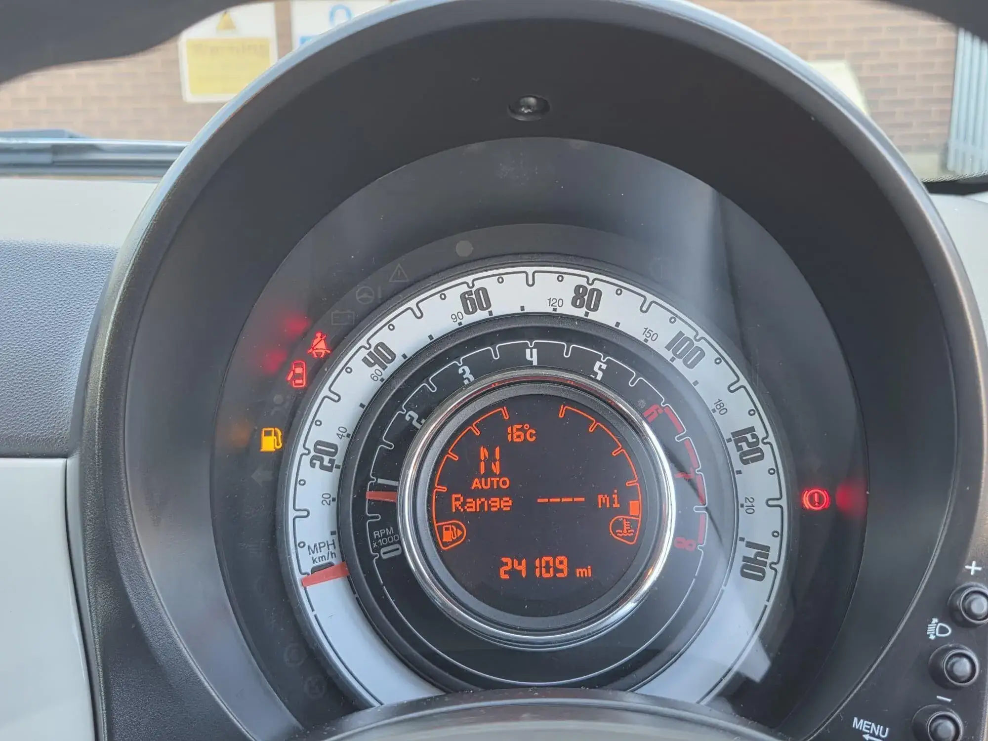 Fiat 500c Image 28
