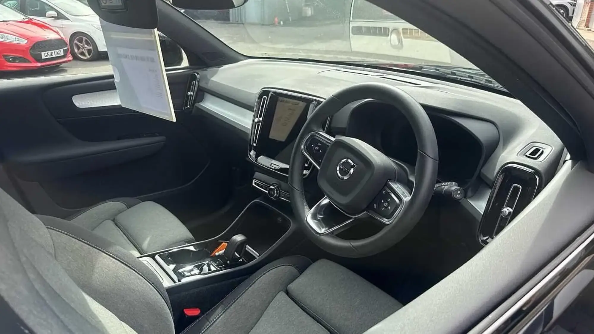 Volvo XC40 Image 4