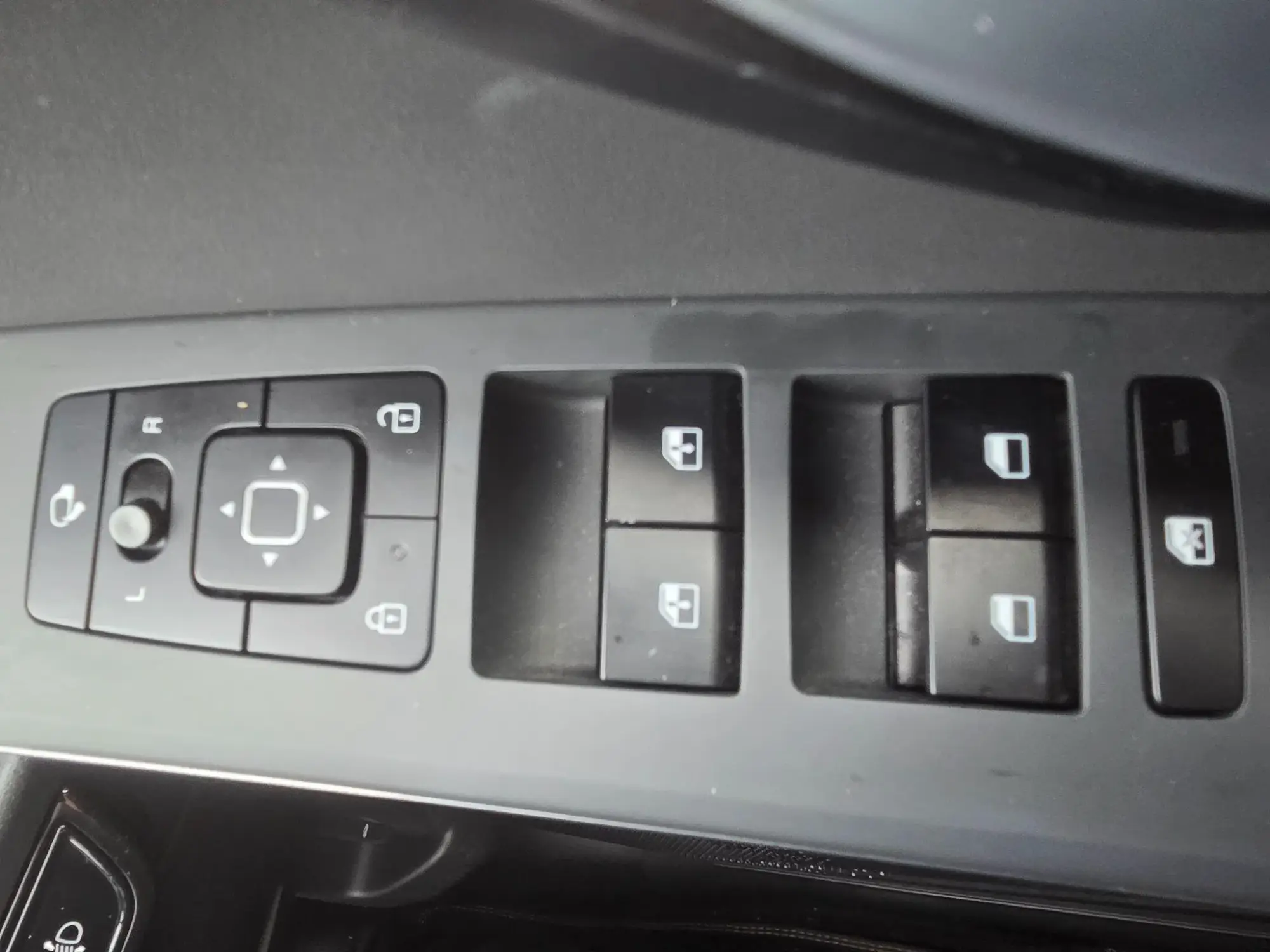 Kia Niro Hybrid Image 24 Kia Niro Hybrid Image 24