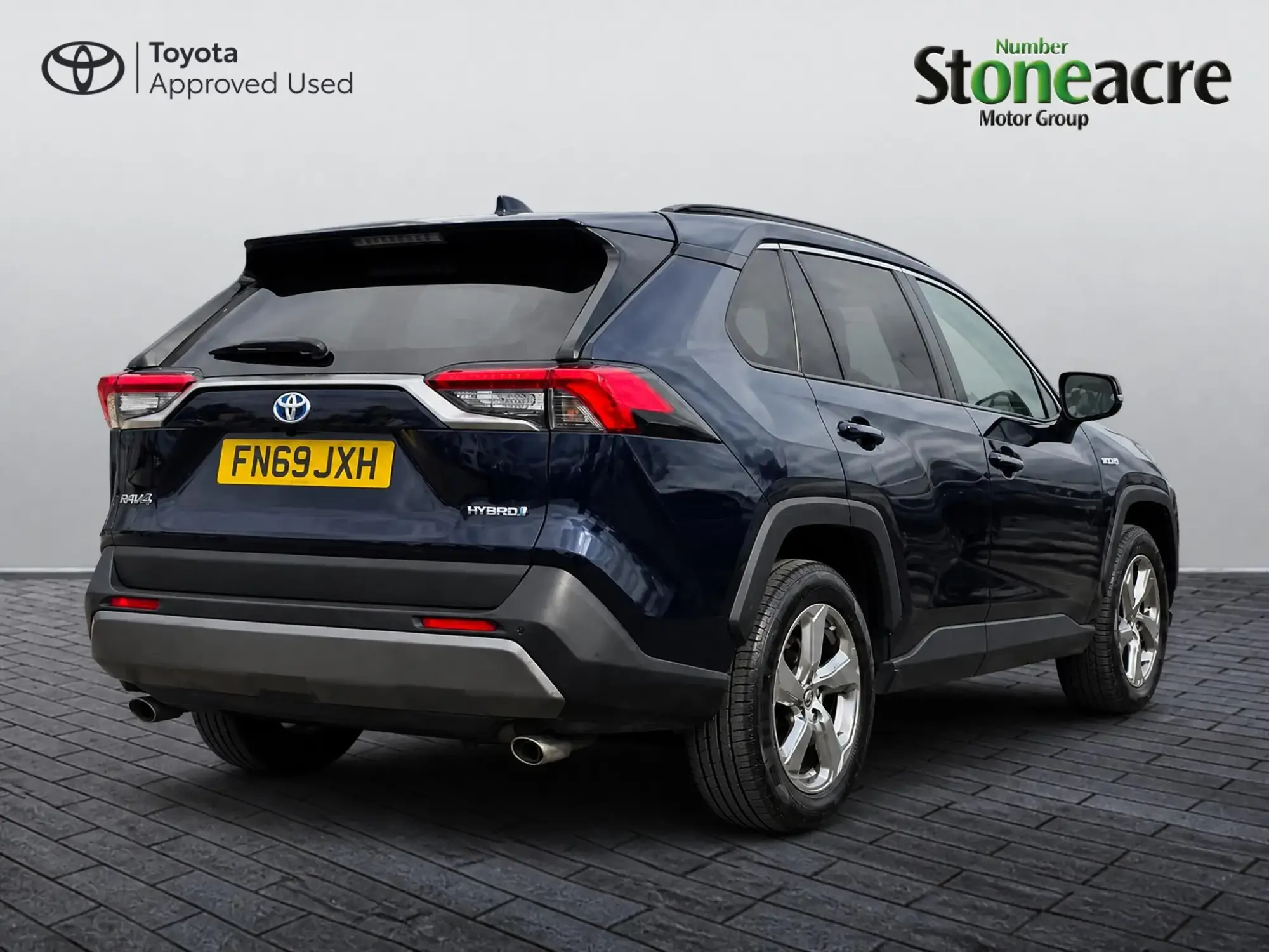 Toyota RAV4 2.5 VVT-i Hybrid Excel 5dr CVT FN69JXH Image 2 Toyota RAV4 2.5 VVT-i Hybrid Excel 5dr CVT FN69JXH Image 2