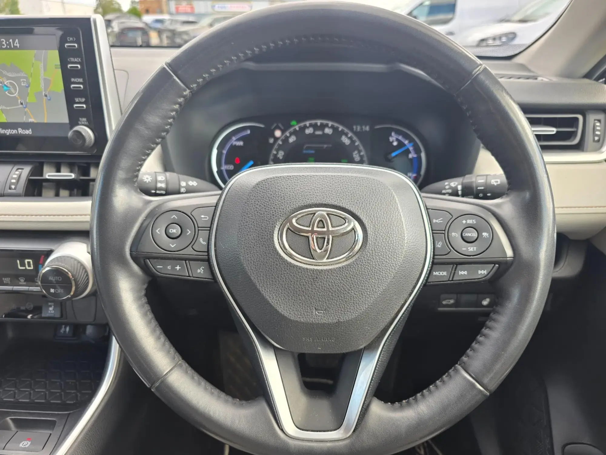Toyota RAV4 Image 8 Toyota RAV4 Image 8