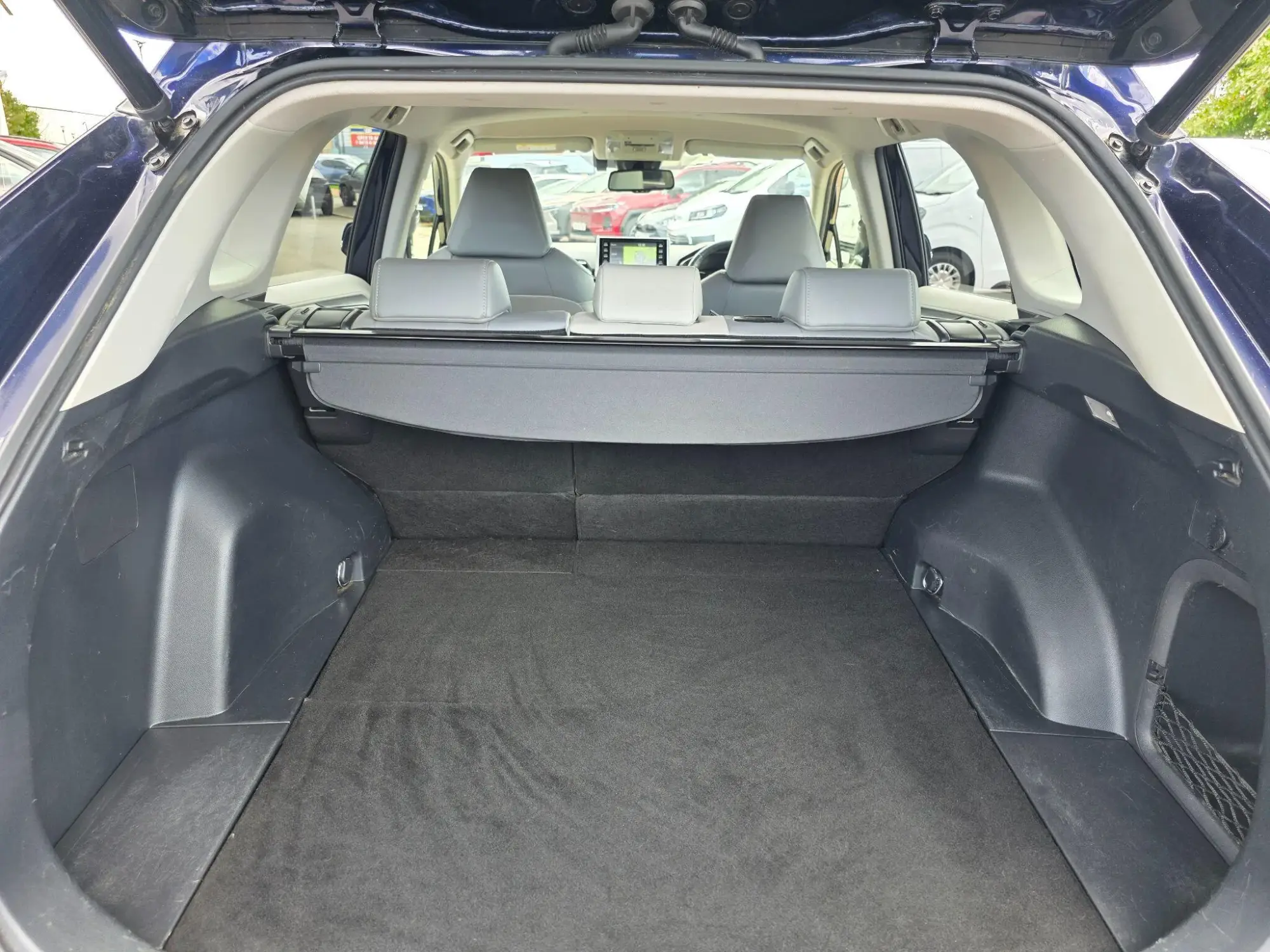 Toyota RAV4 Image 14 Toyota RAV4 Image 14