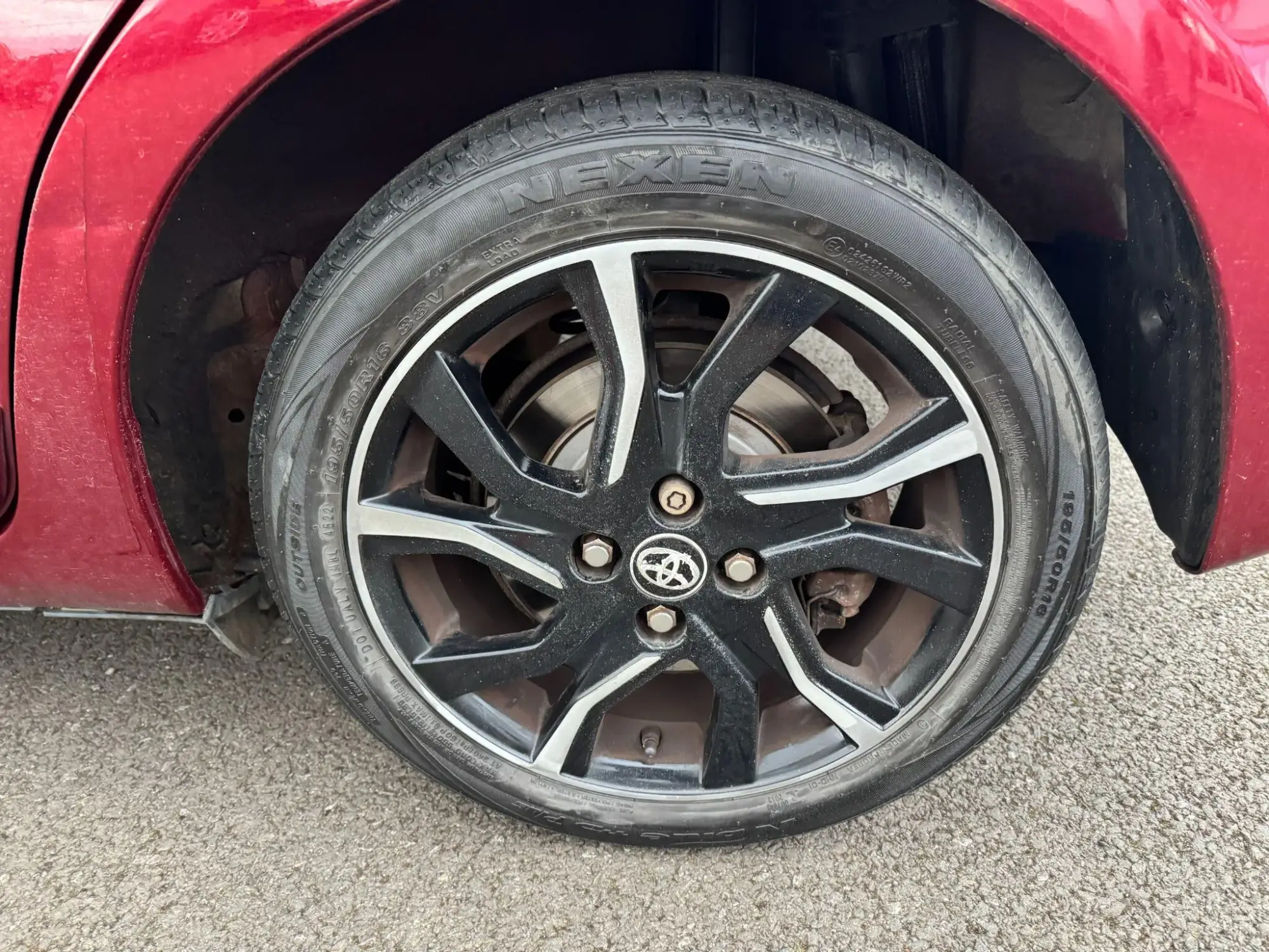 Toyota Yaris Image 9