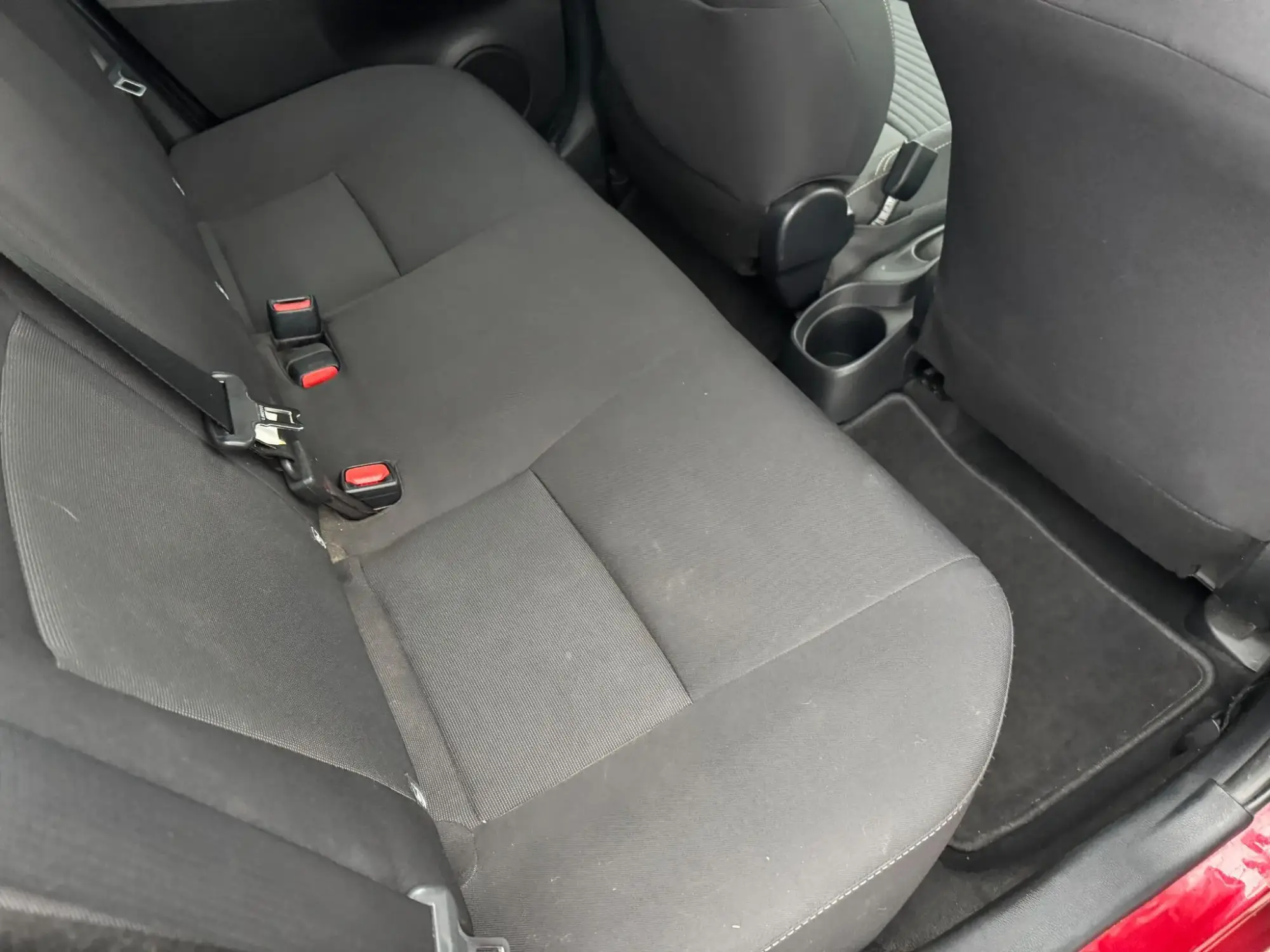 Toyota Yaris Image 12