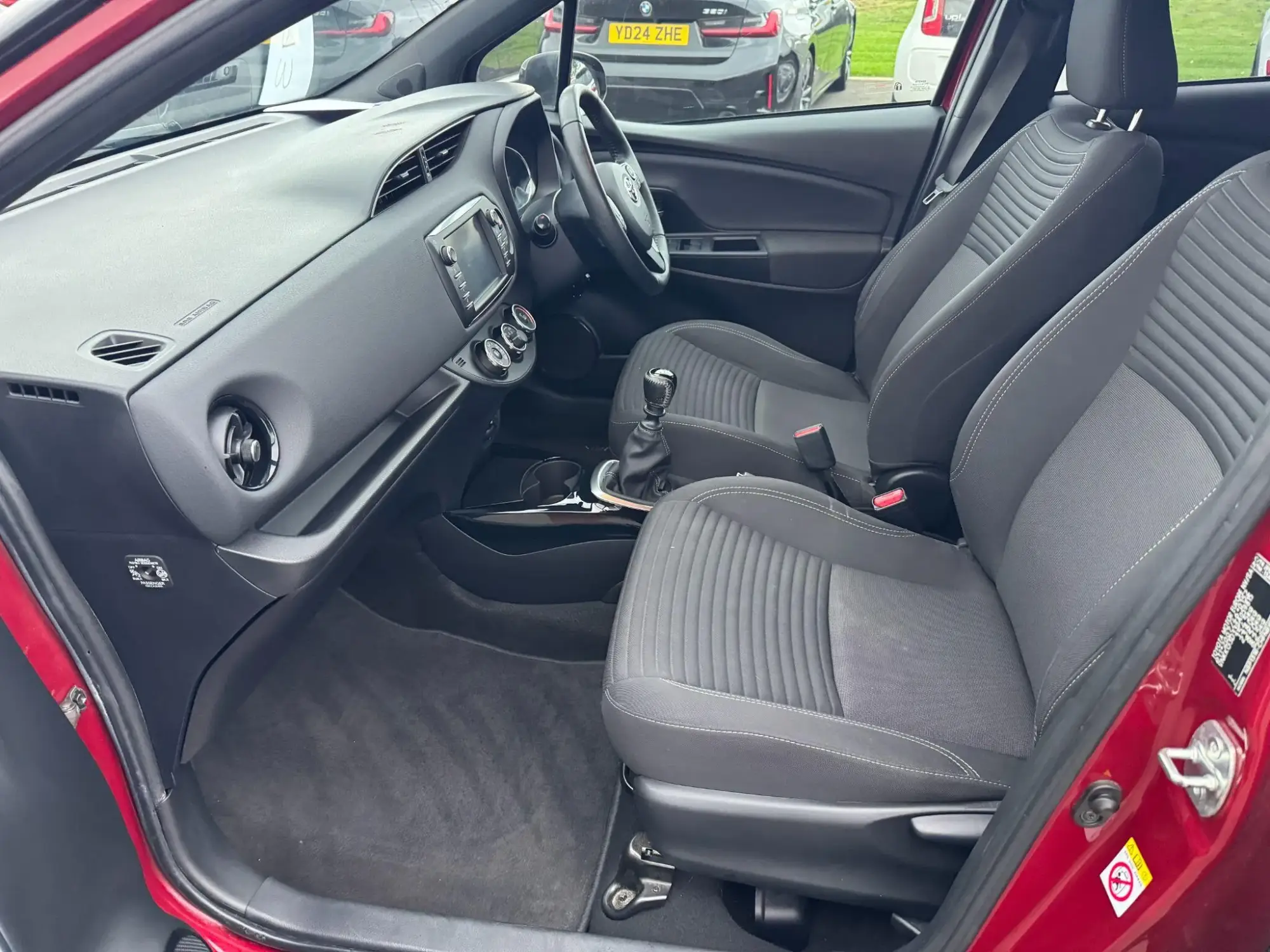 Toyota Yaris Image 14