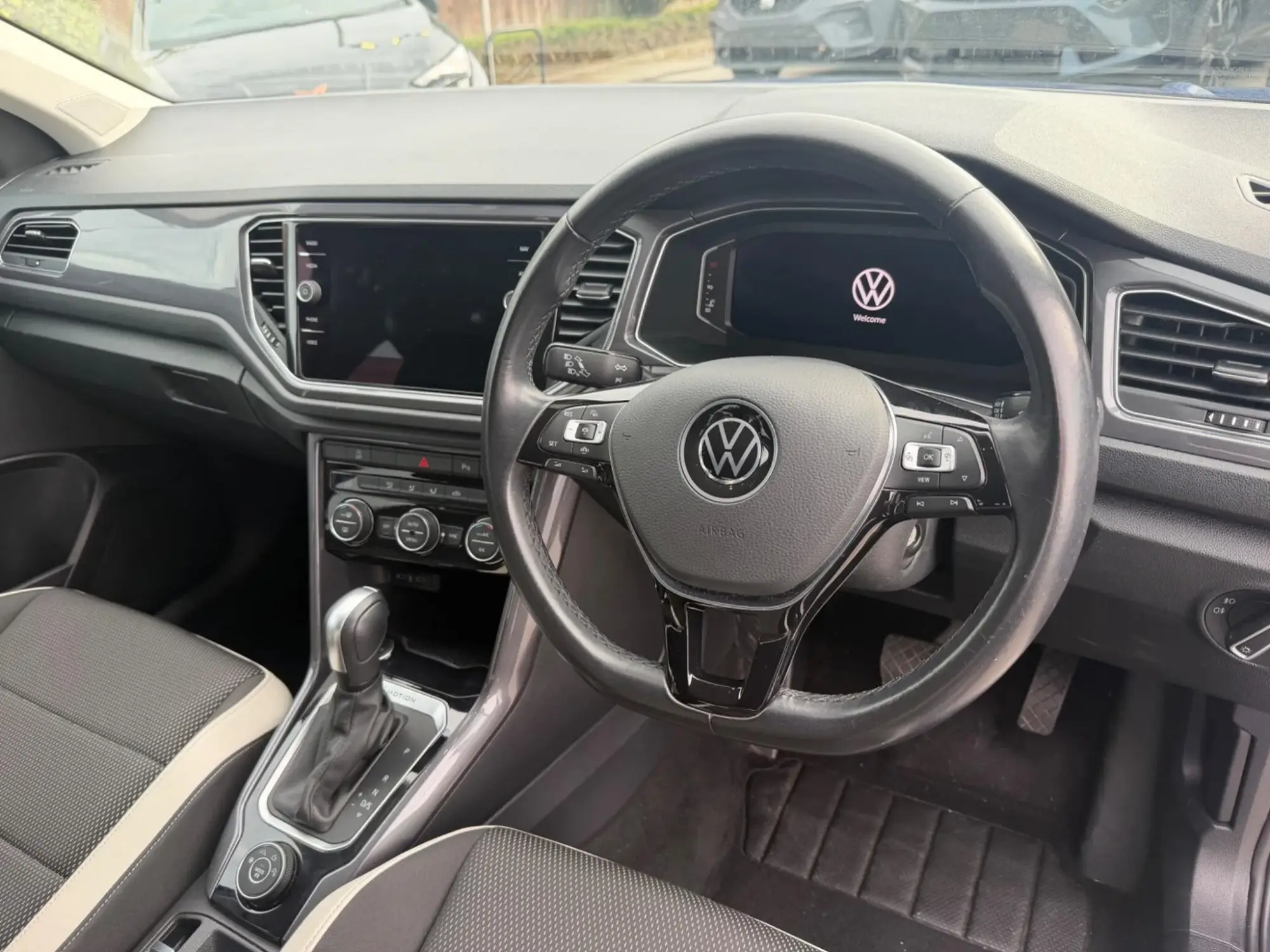 Volkswagen T-Roc Image 32 Volkswagen T-Roc Image 32