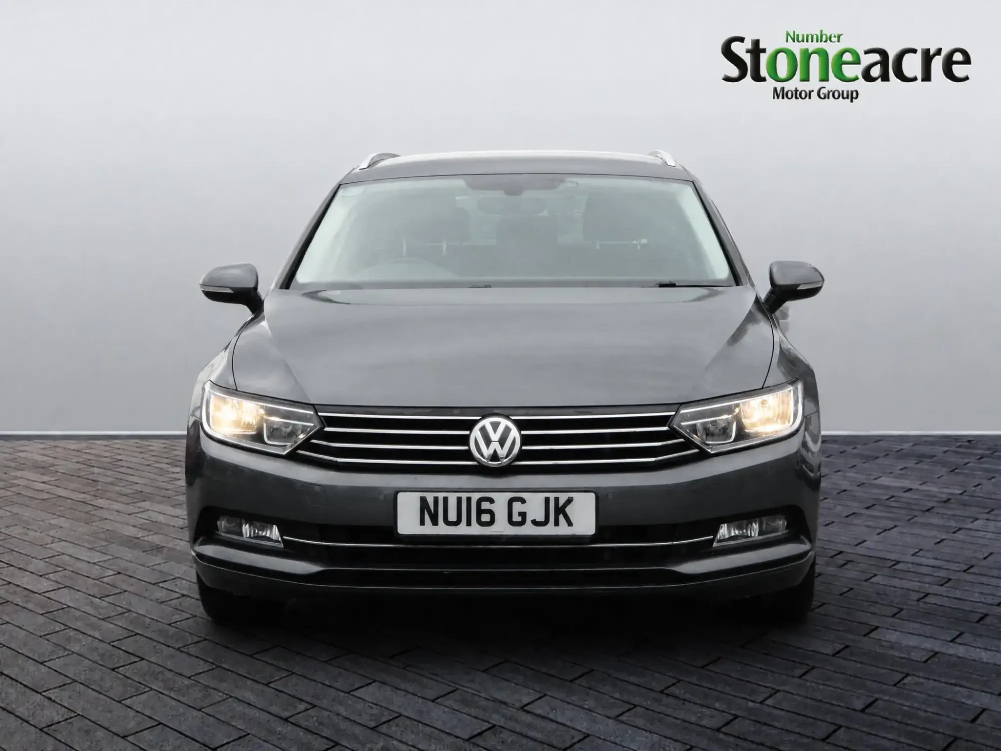 Volkswagen Passat Image 8 Volkswagen Passat Image 8