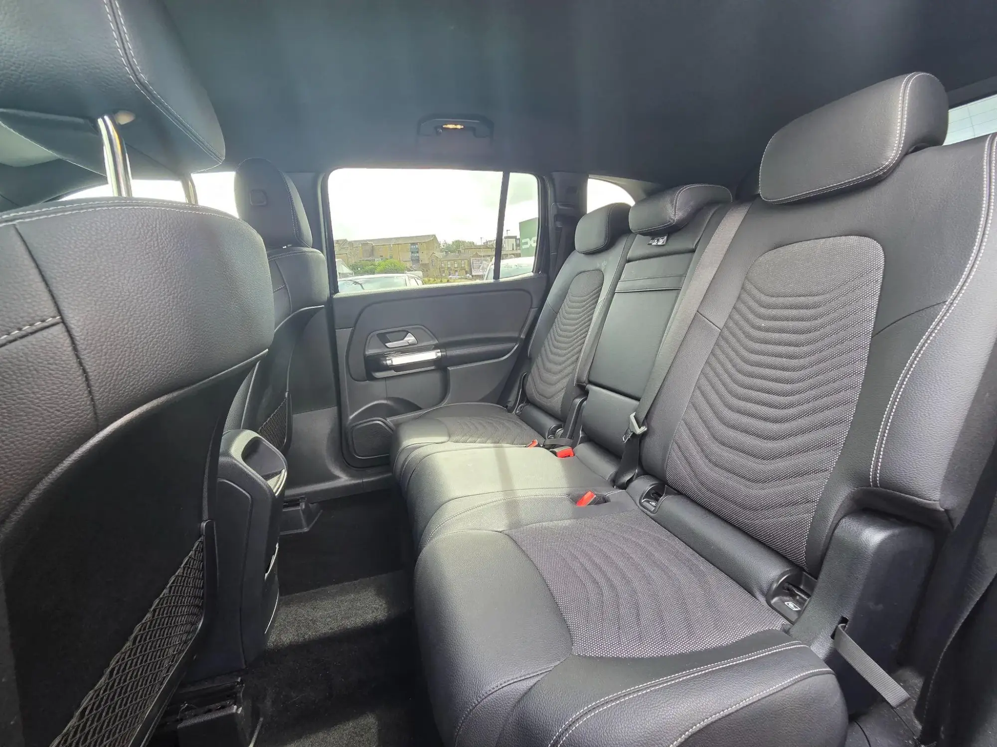 Mercedes-Benz GLB Image 22 Mercedes-Benz GLB Image 22