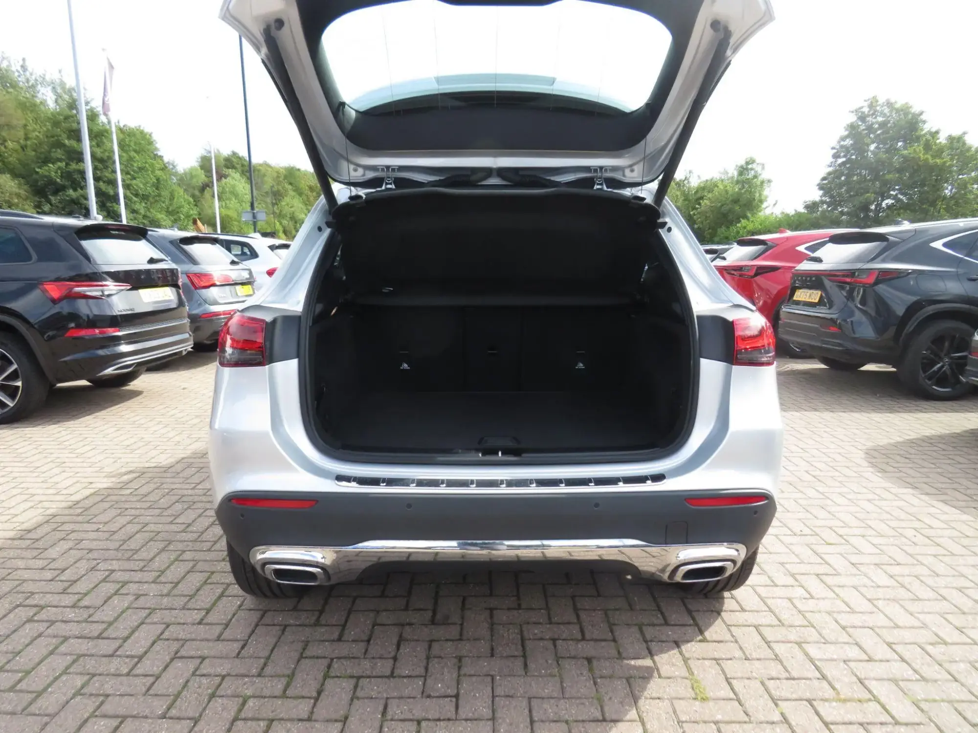 Mercedes-Benz GLA Image 10 Mercedes-Benz GLA Image 10