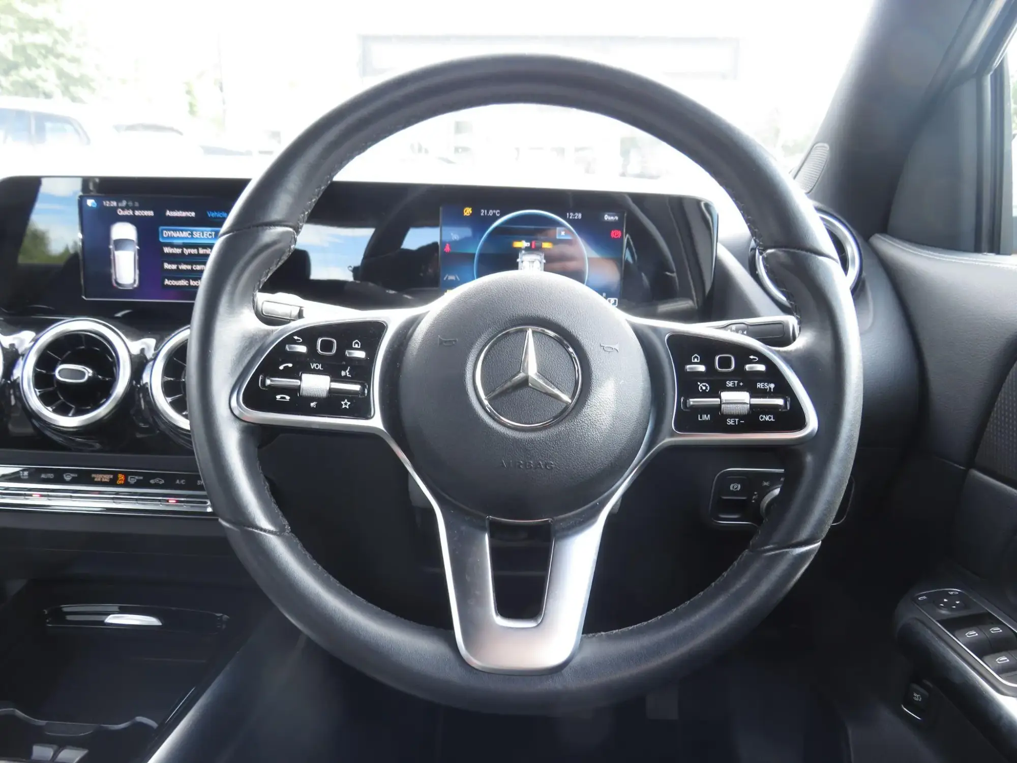 Mercedes-Benz GLA Image 13 Mercedes-Benz GLA Image 13