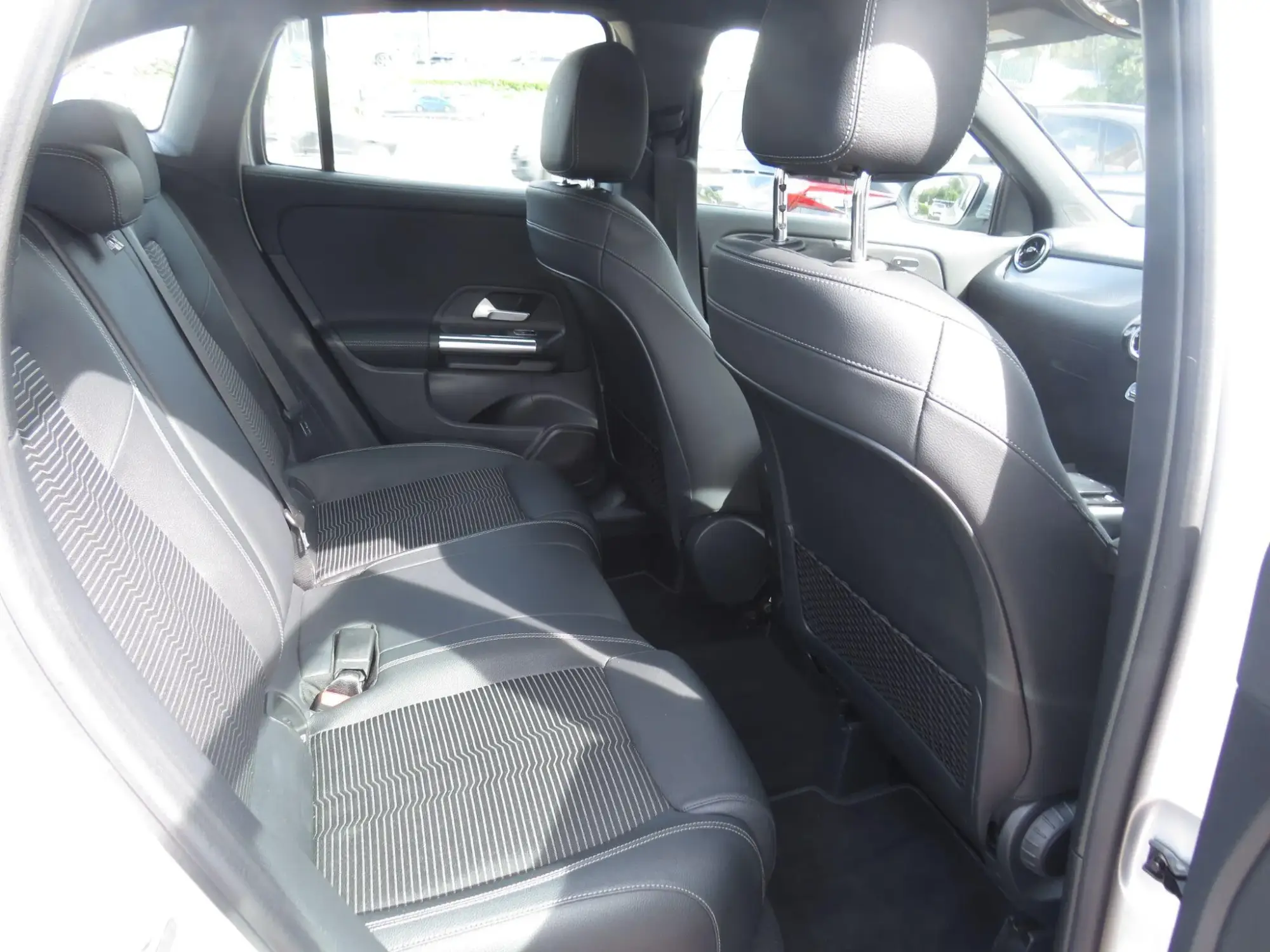 Mercedes-Benz GLA Image 15 Mercedes-Benz GLA Image 15