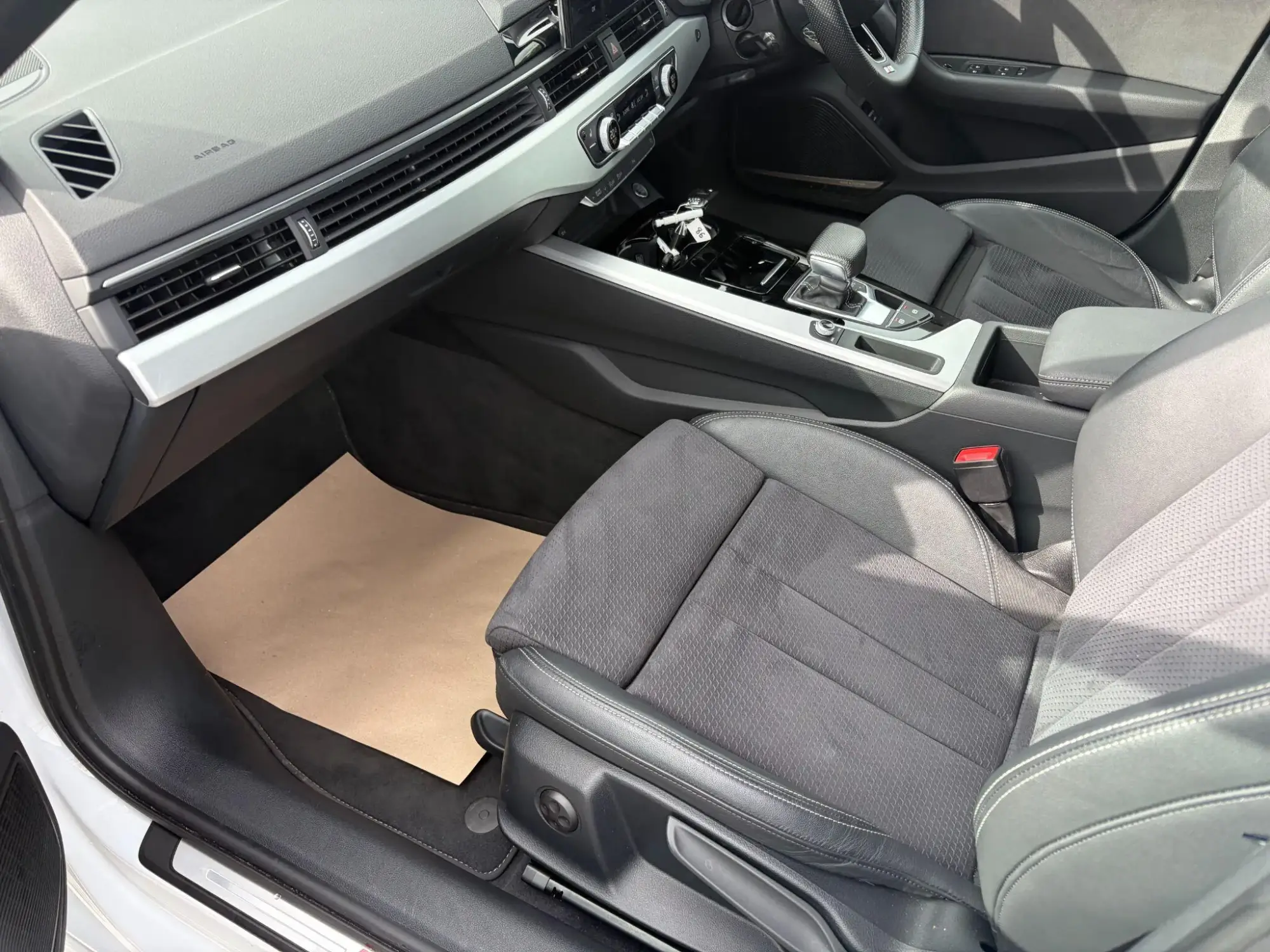 Audi A4 Saloon Image 27 Audi A4 Saloon Image 27