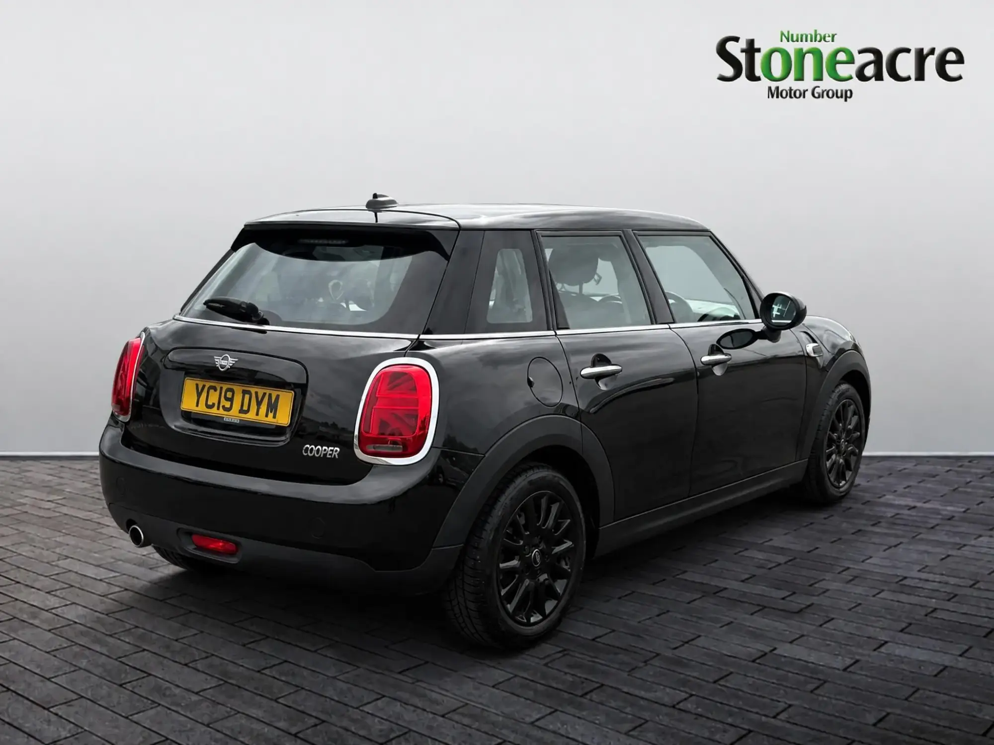 MINI Hatch Image 3